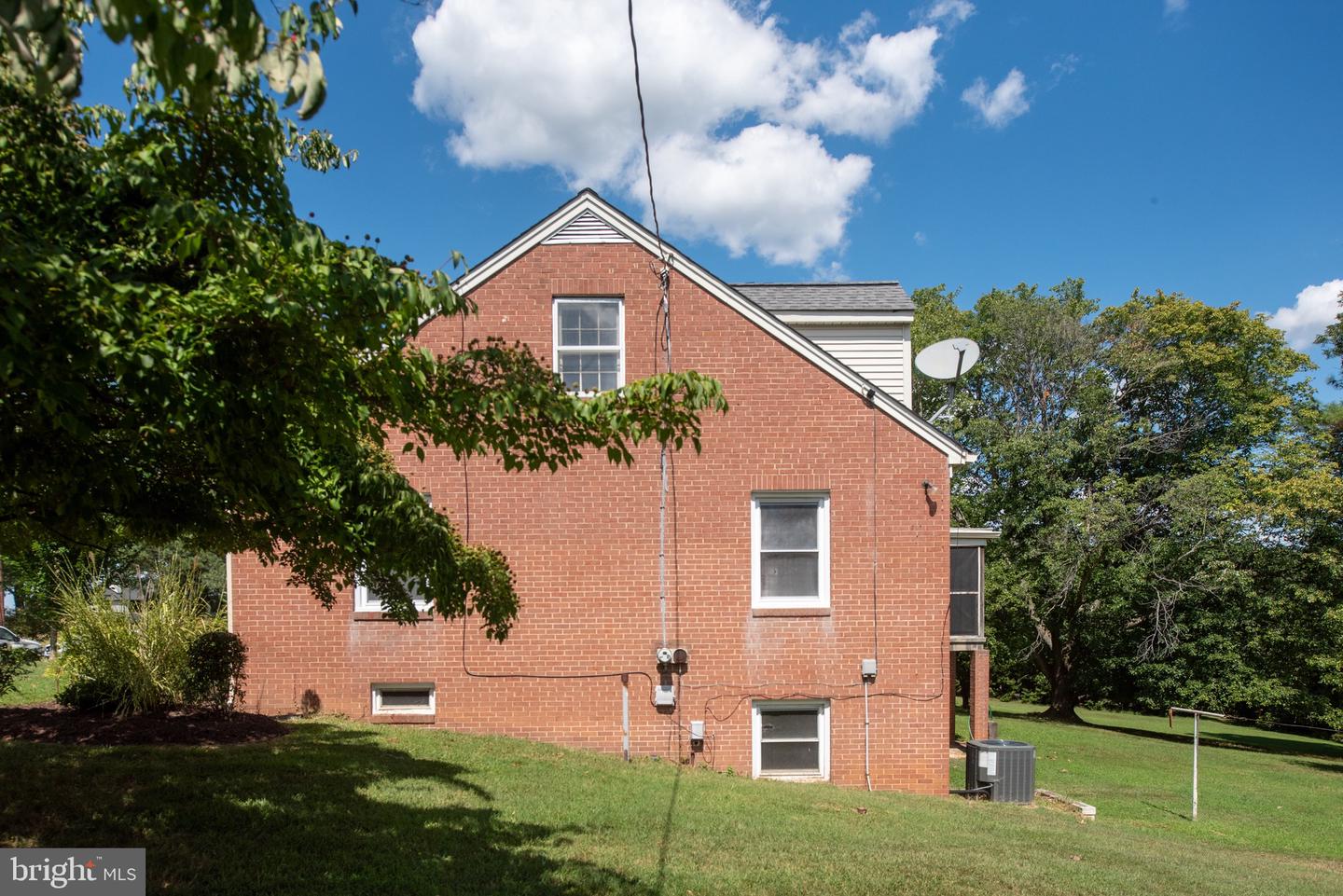 1225 WOODSTOCK RD, KING GEORGE, Virginia 22485, 3 Bedrooms Bedrooms, ,2 BathroomsBathrooms,Residential,For sale,1225 WOODSTOCK RD,VAKG2006916 MLS # VAKG2006916