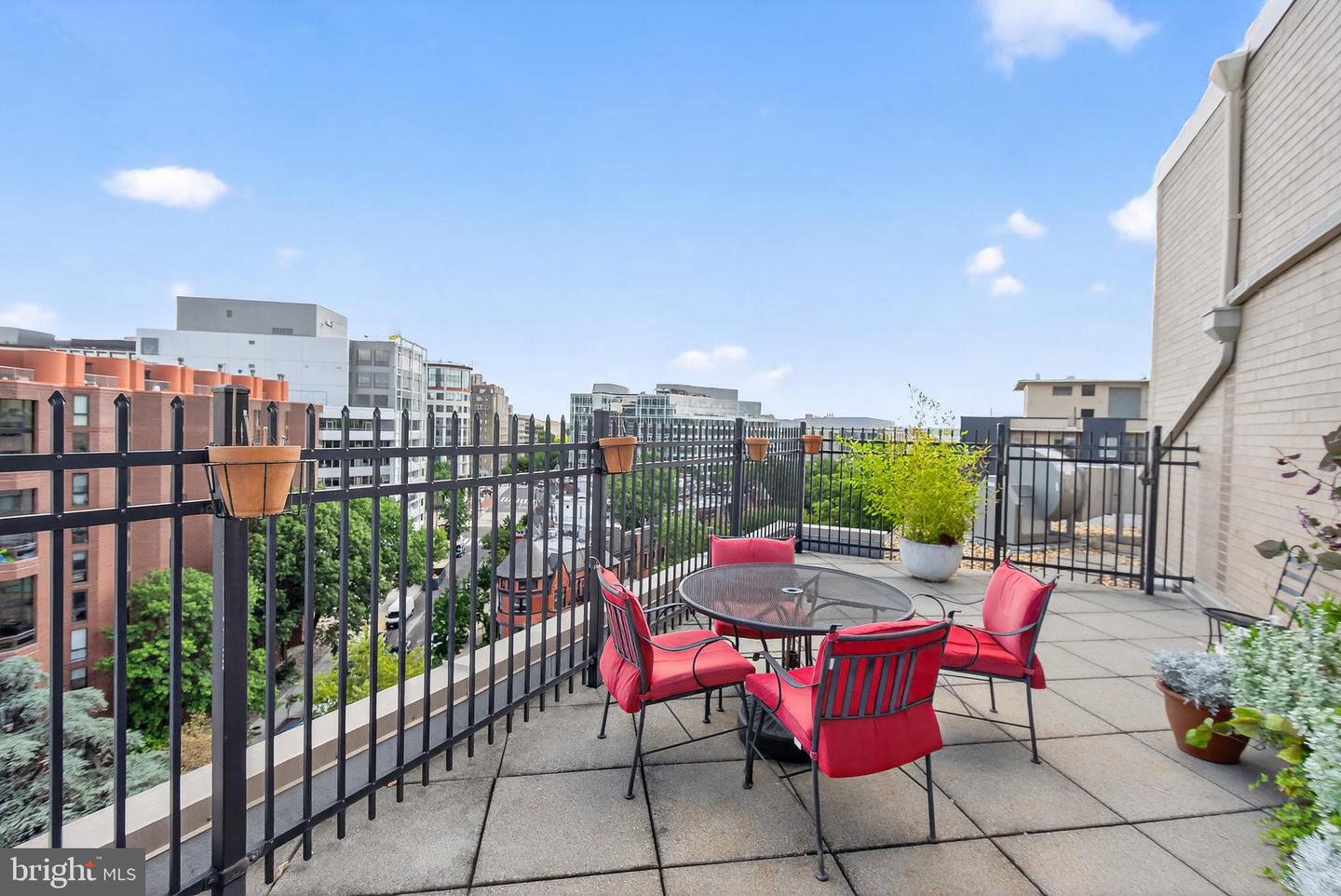 2201 L ST NW #316, WASHINGTON, District Of Columbia 20037, ,1 BathroomBathrooms,Residential,For sale,2201 L ST NW #316,DCDC2216564 MLS # DCDC2216564