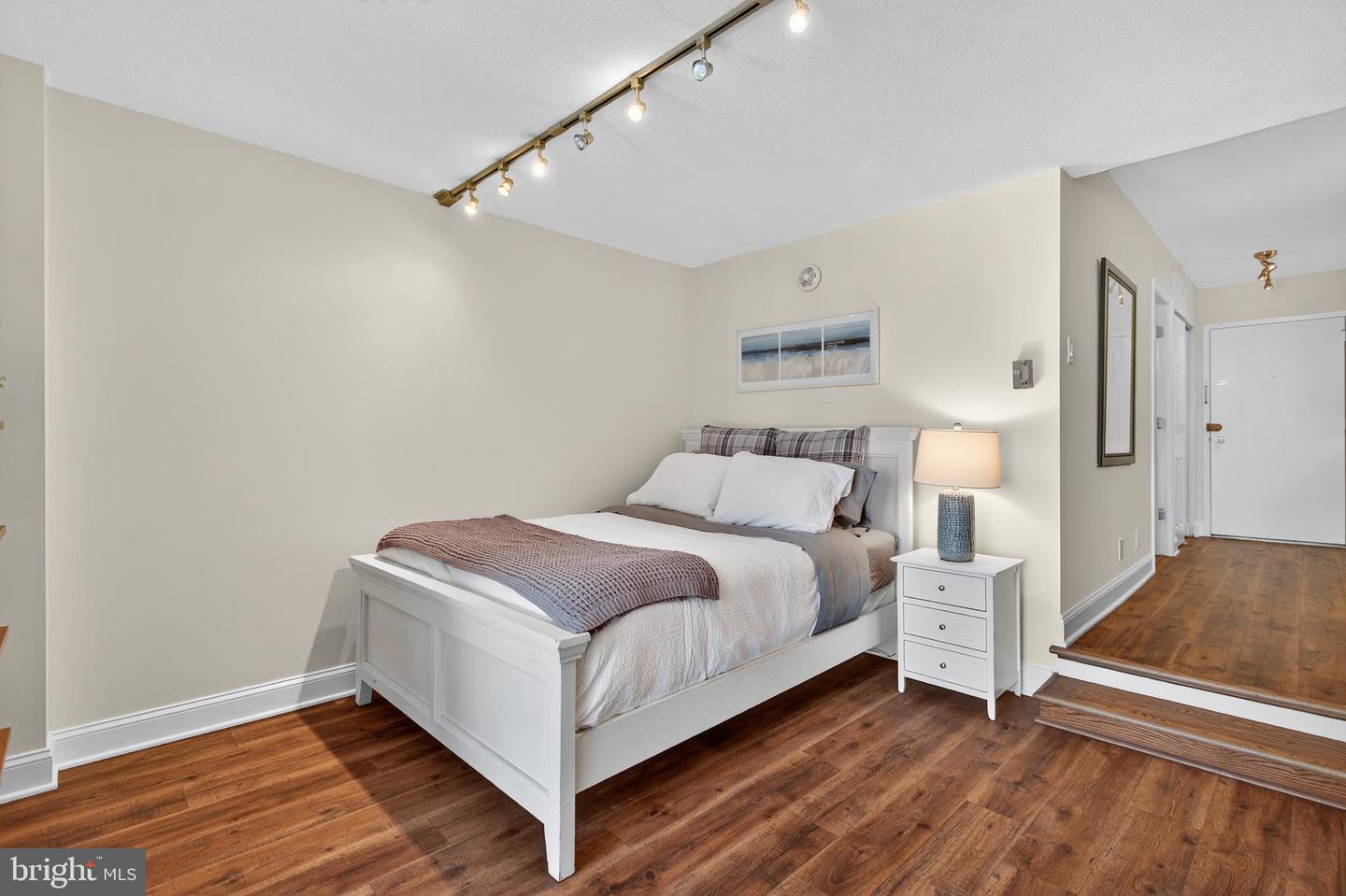 2201 L ST NW #316, WASHINGTON, District Of Columbia 20037, ,1 BathroomBathrooms,Residential,For sale,2201 L ST NW #316,DCDC2216564 MLS # DCDC2216564