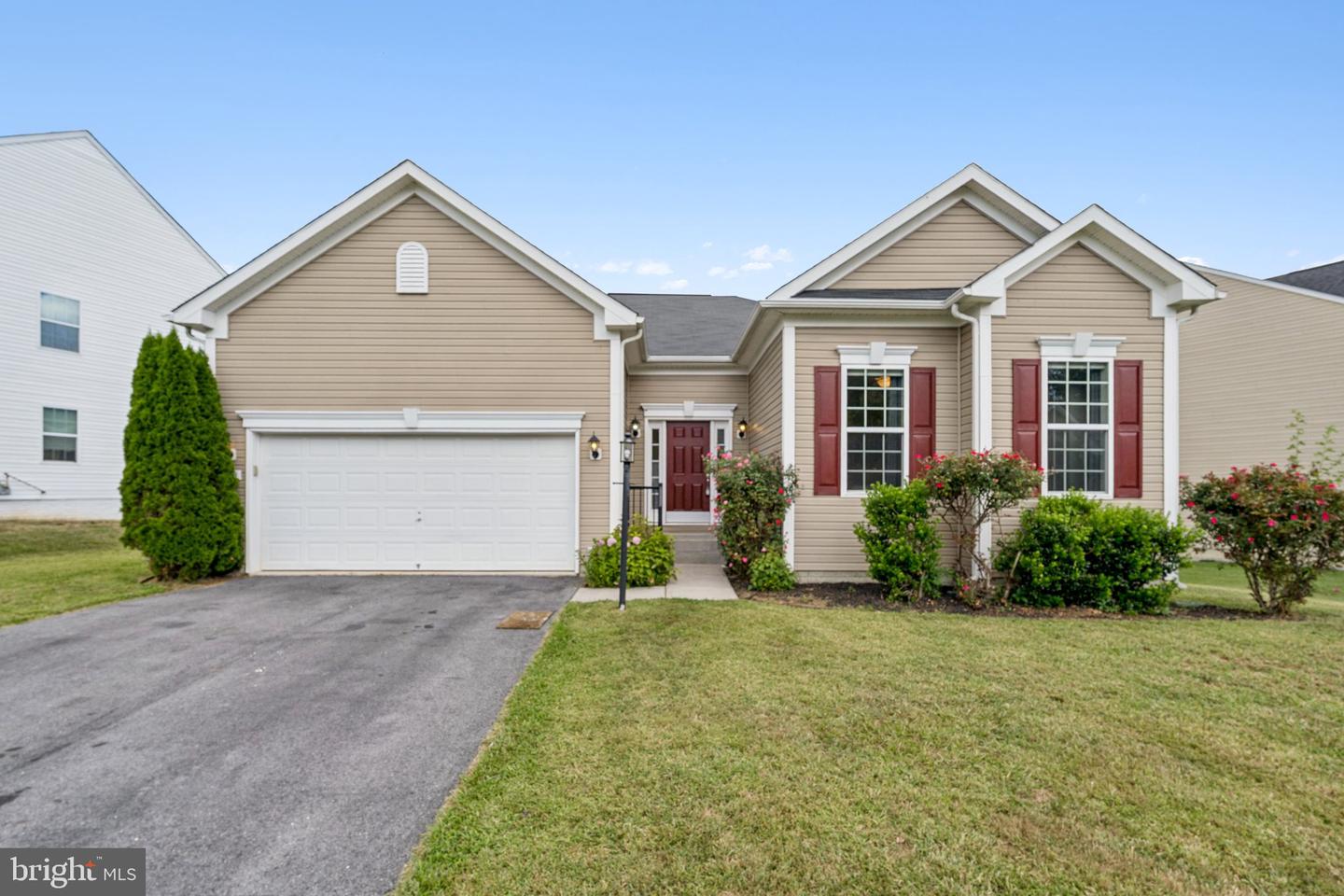 150 MERLOT DR, STEPHENSON, Virginia 22656, 4 Bedrooms Bedrooms, 11 Rooms Rooms,3 BathroomsBathrooms,Residential,For sale,150 MERLOT DR,VAFV2036386 MLS # VAFV2036386