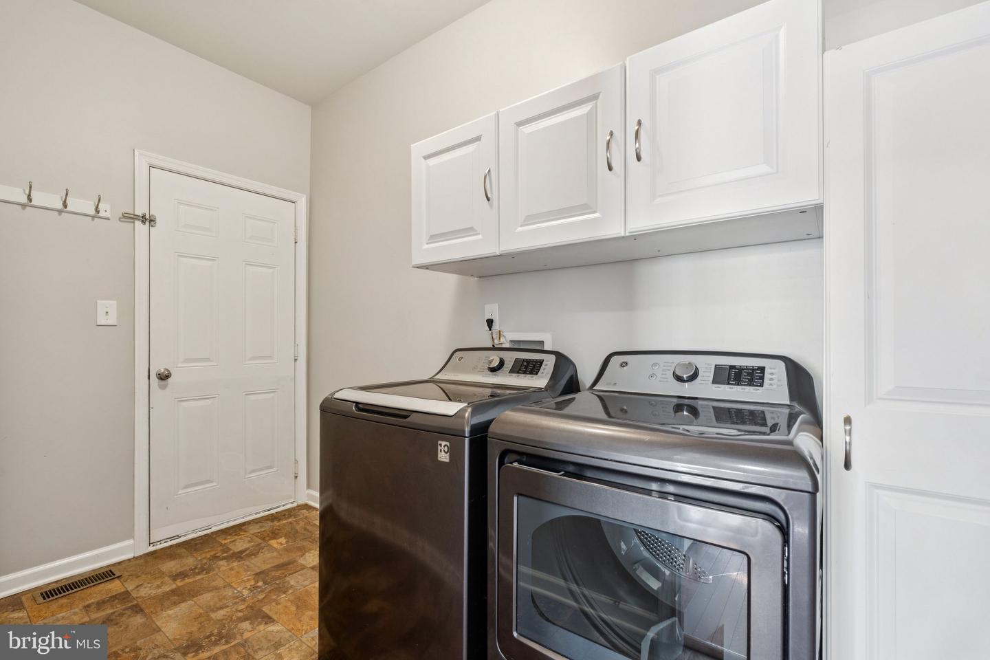 150 MERLOT DR, STEPHENSON, Virginia 22656, 4 Bedrooms Bedrooms, 11 Rooms Rooms,3 BathroomsBathrooms,Residential,For sale,150 MERLOT DR,VAFV2036386 MLS # VAFV2036386