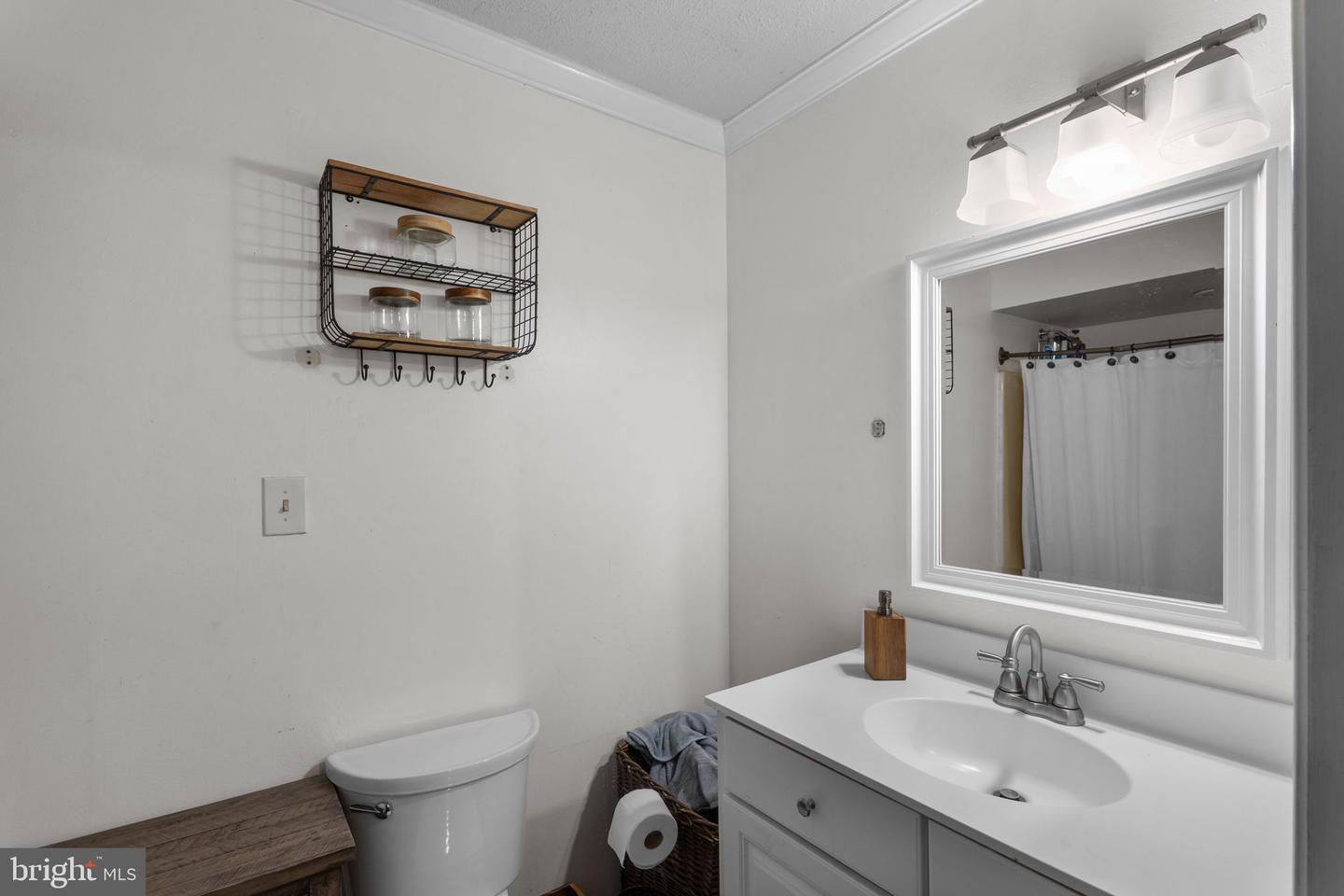 5762 SUMERDUCK RD, SUMERDUCK, Virginia 22742, 3 Bedrooms Bedrooms, ,2 BathroomsBathrooms,Residential,For sale,5762 SUMERDUCK RD,VAFQ2018030 MLS # VAFQ2018030