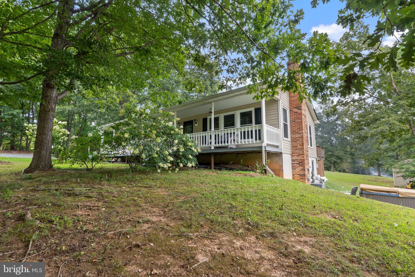 5762 SUMERDUCK RD, SUMERDUCK, Virginia 22742, 3 Bedrooms Bedrooms, ,2 BathroomsBathrooms,Residential,For sale,5762 SUMERDUCK RD,VAFQ2018030 MLS # VAFQ2018030