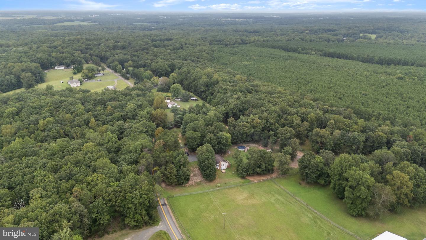 5762 SUMERDUCK RD, SUMERDUCK, Virginia 22742, 3 Bedrooms Bedrooms, ,2 BathroomsBathrooms,Residential,For sale,5762 SUMERDUCK RD,VAFQ2018030 MLS # VAFQ2018030