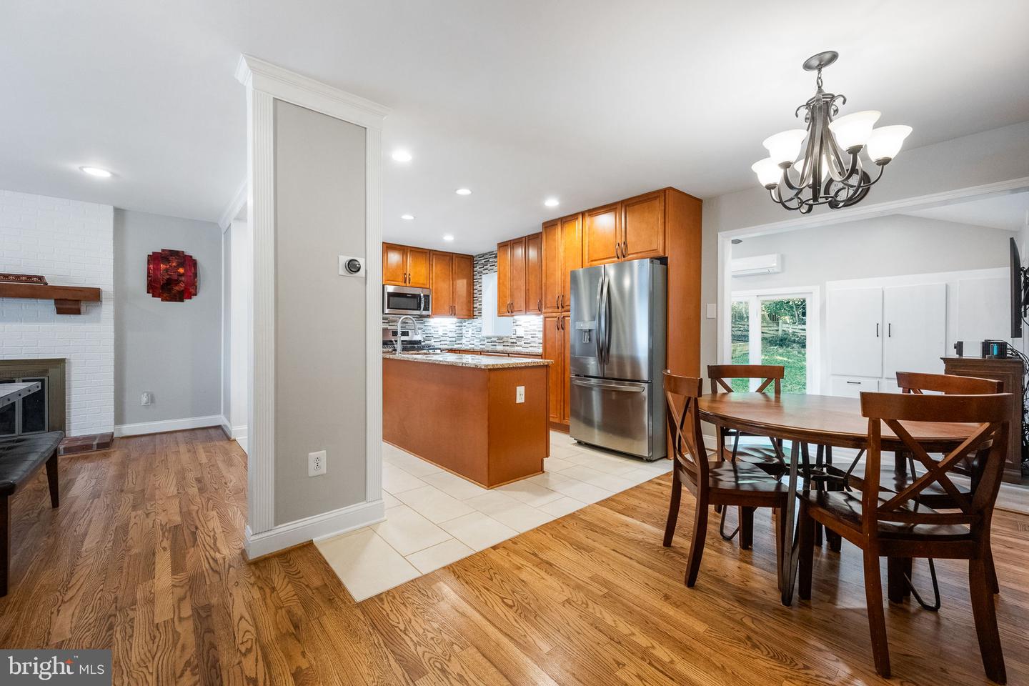 7203 HADLOW DR, SPRINGFIELD, Virginia 22152, 4 Bedrooms Bedrooms, ,3 BathroomsBathrooms,Residential,For sale,7203 HADLOW DR,VAFX2263336 MLS # VAFX2263336