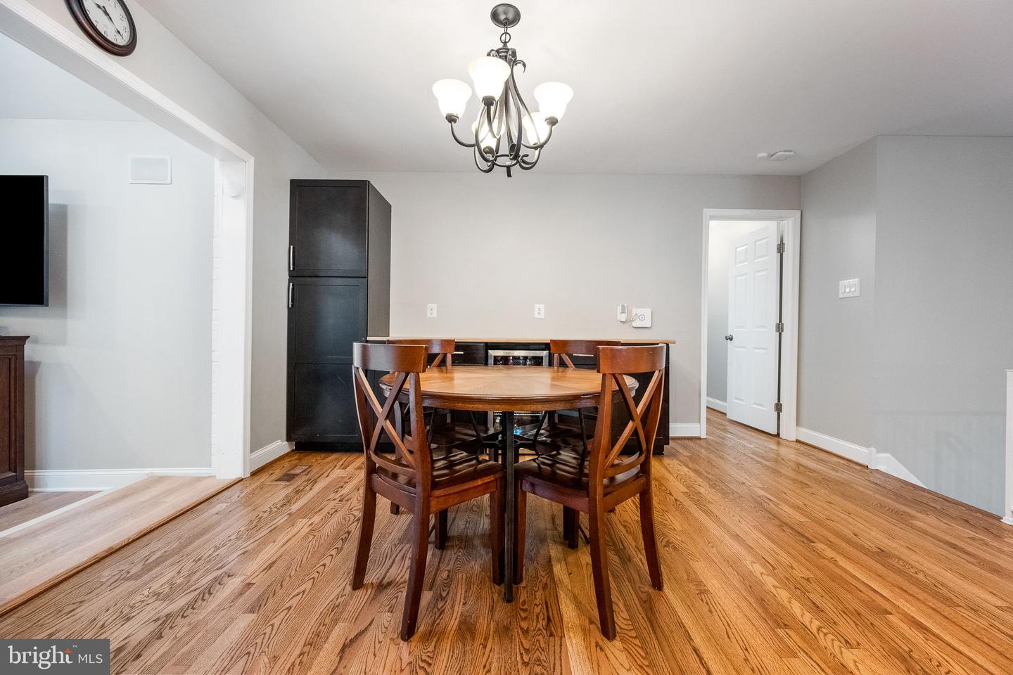 7203 HADLOW DR, SPRINGFIELD, Virginia 22152, 4 Bedrooms Bedrooms, ,3 BathroomsBathrooms,Residential,For sale,7203 HADLOW DR,VAFX2263336 MLS # VAFX2263336