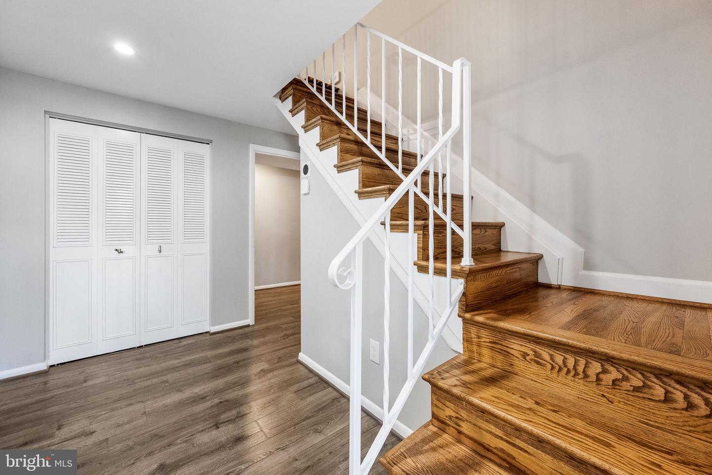 7203 HADLOW DR, SPRINGFIELD, Virginia 22152, 4 Bedrooms Bedrooms, ,3 BathroomsBathrooms,Residential,For sale,7203 HADLOW DR,VAFX2263336 MLS # VAFX2263336