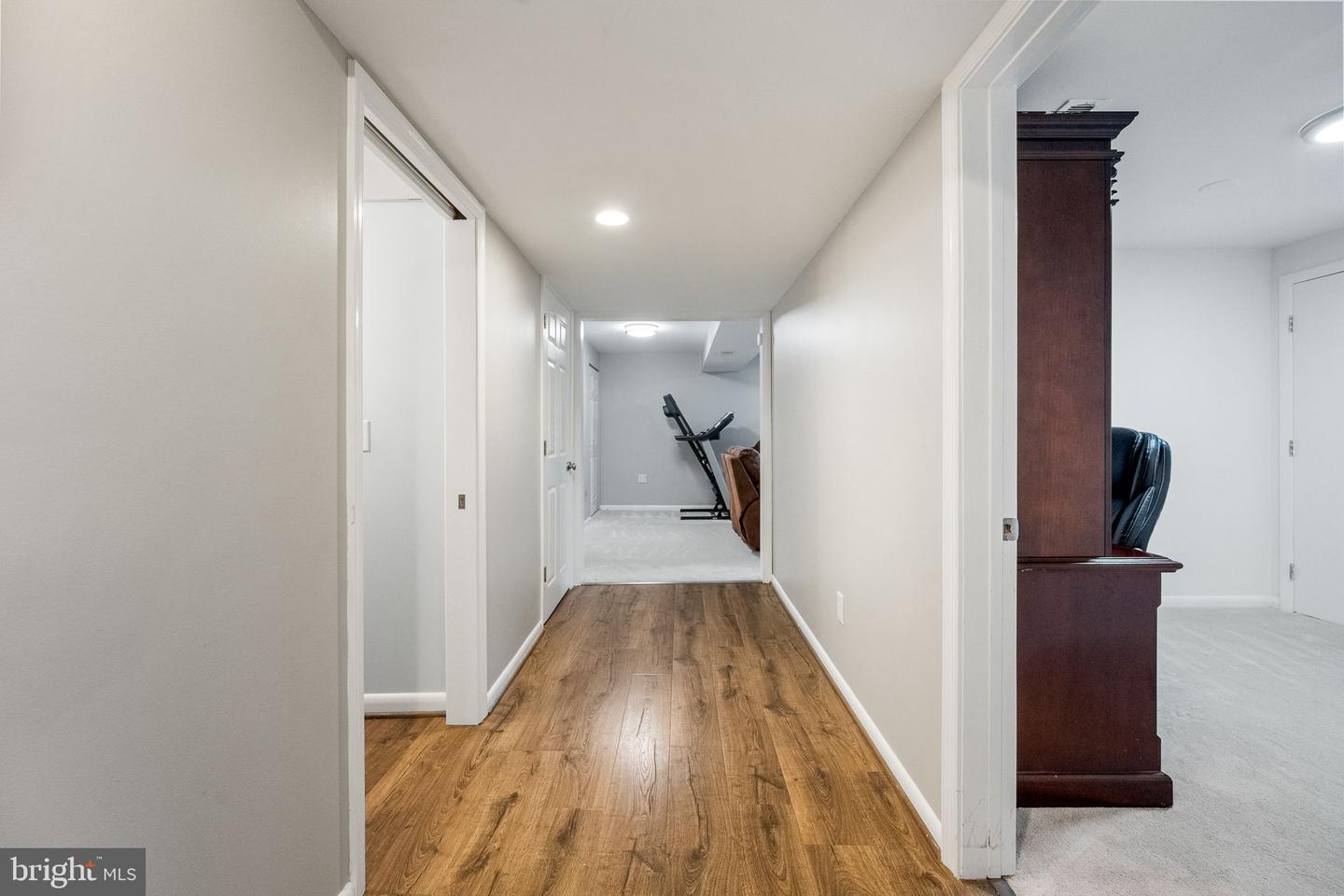 7203 HADLOW DR, SPRINGFIELD, Virginia 22152, 4 Bedrooms Bedrooms, ,3 BathroomsBathrooms,Residential,For sale,7203 HADLOW DR,VAFX2263336 MLS # VAFX2263336