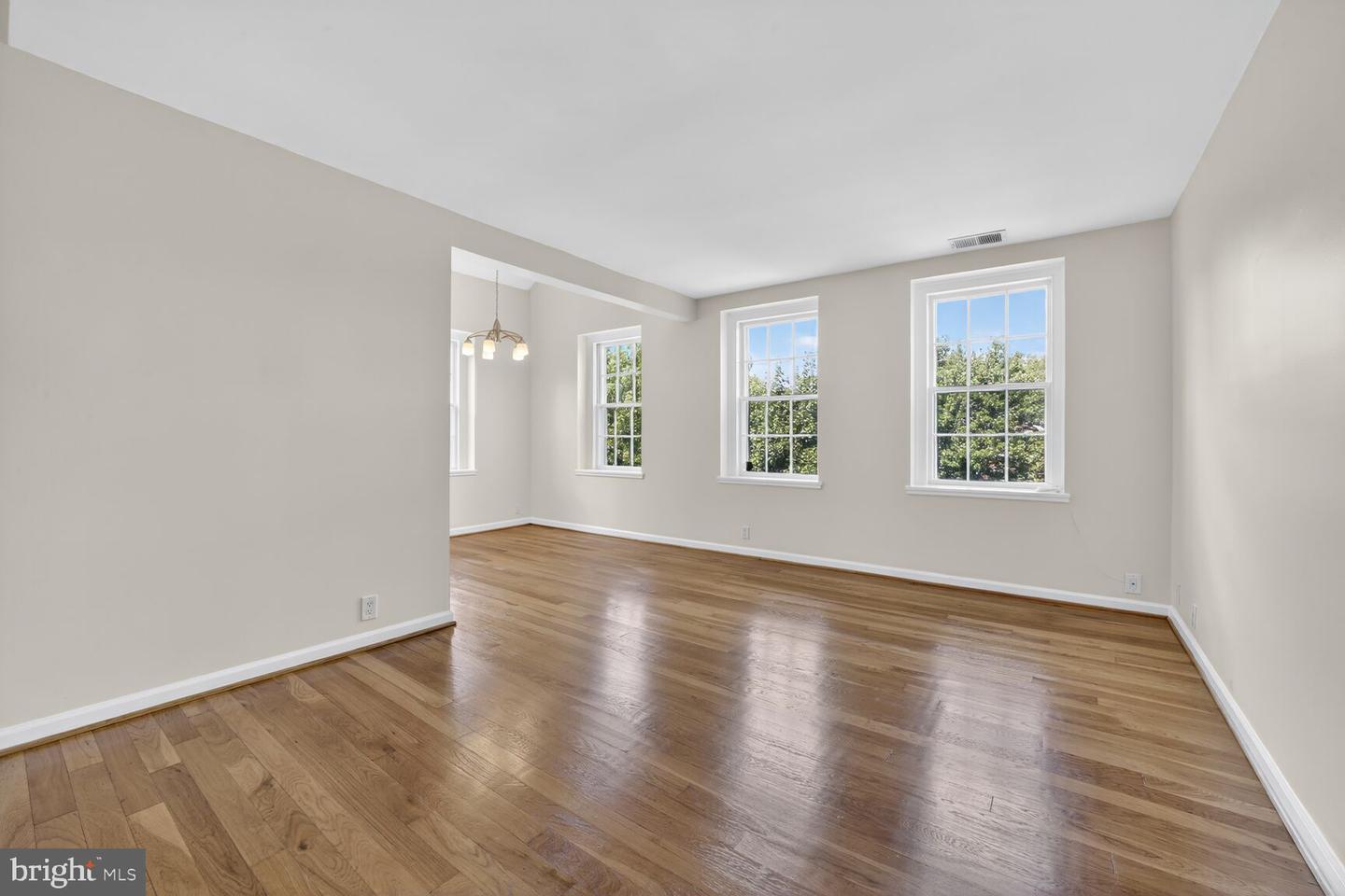 3530 39TH ST NW #E-653, WASHINGTON, District Of Columbia 20016, 2 Bedrooms Bedrooms, ,1 BathroomBathrooms,Residential,For sale,3530 39TH ST NW #E-653,DCDC2216918 MLS # DCDC2216918