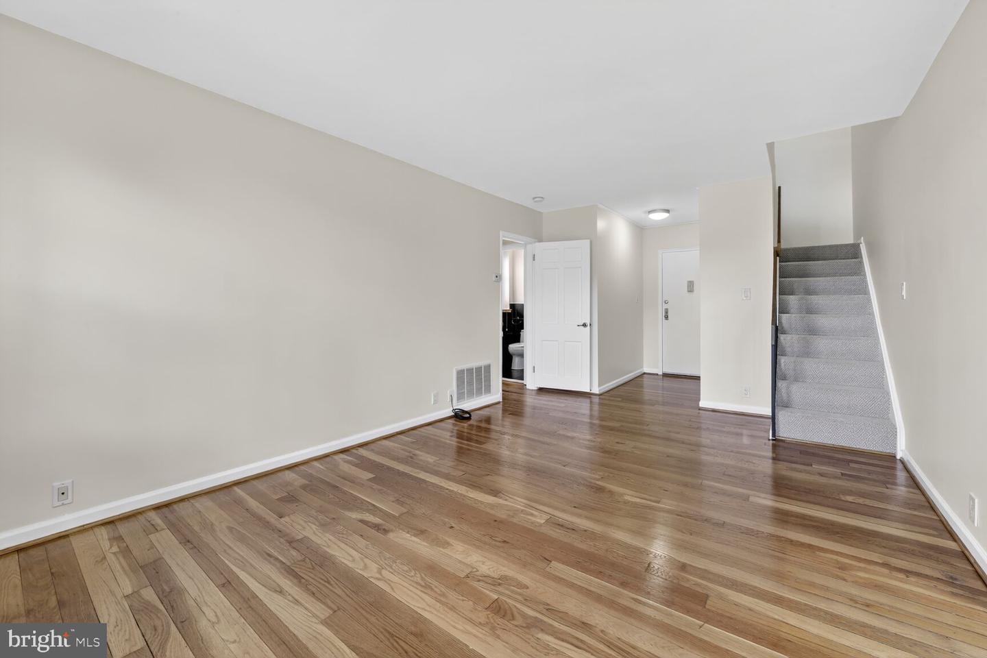 3530 39TH ST NW #E-653, WASHINGTON, District Of Columbia 20016, 2 Bedrooms Bedrooms, ,1 BathroomBathrooms,Residential,For sale,3530 39TH ST NW #E-653,DCDC2216918 MLS # DCDC2216918