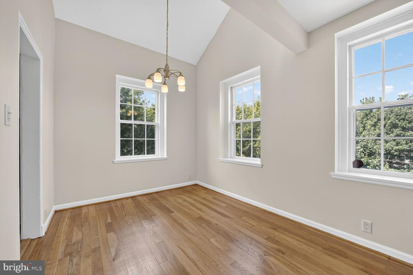 3530 39TH ST NW #E-653, WASHINGTON, District Of Columbia 20016, 2 Bedrooms Bedrooms, ,1 BathroomBathrooms,Residential,For sale,3530 39TH ST NW #E-653,DCDC2216918 MLS # DCDC2216918