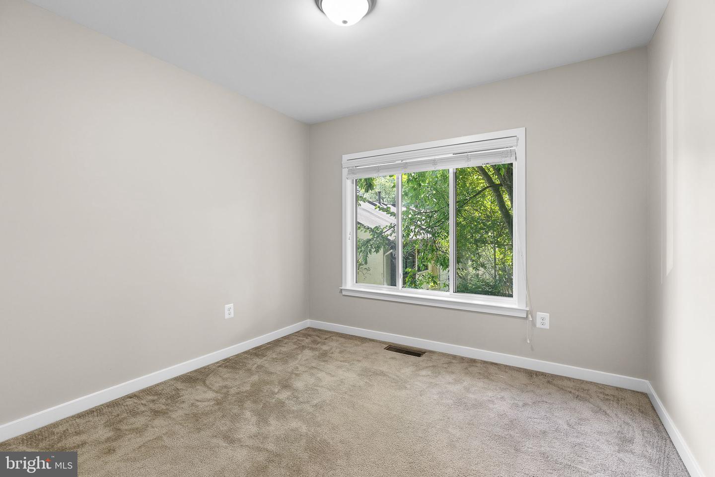 2050 GOLF COURSE DR, RESTON, Virginia 20191, 3 Bedrooms Bedrooms, ,2 BathroomsBathrooms,Residential,For sale,2050 GOLF COURSE DR,VAFX2263424 MLS # VAFX2263424