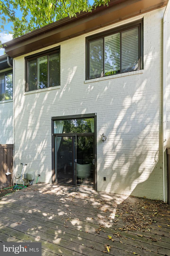 2050 GOLF COURSE DR, RESTON, Virginia 20191, 3 Bedrooms Bedrooms, ,2 BathroomsBathrooms,Residential,For sale,2050 GOLF COURSE DR,VAFX2263424 MLS # VAFX2263424