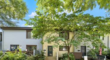 2050 GOLF COURSE DR, RESTON, Virginia 20191, 3 Bedrooms Bedrooms, ,2 BathroomsBathrooms,Residential,For sale,2050 GOLF COURSE DR,VAFX2263424 MLS # VAFX2263424