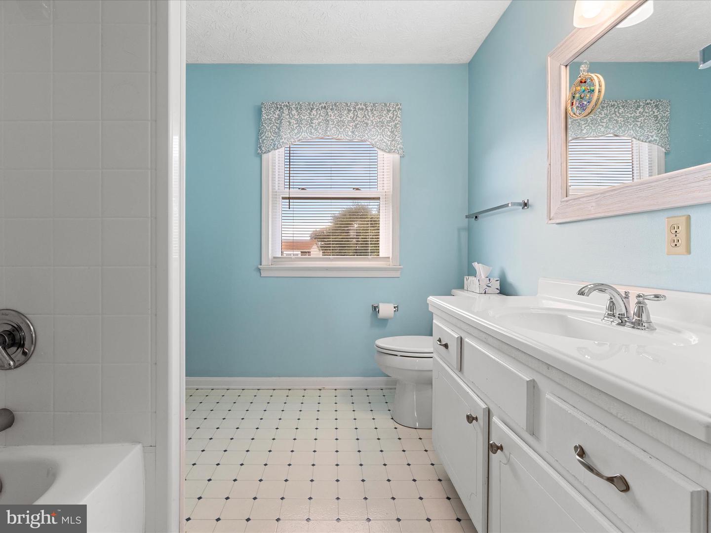 309 FREDERICKTOWNE DR, STEPHENS CITY, Virginia 22655, 4 Bedrooms Bedrooms, ,3 BathroomsBathrooms,Residential,For sale,309 FREDERICKTOWNE DR,VAFV2036414 MLS # VAFV2036414