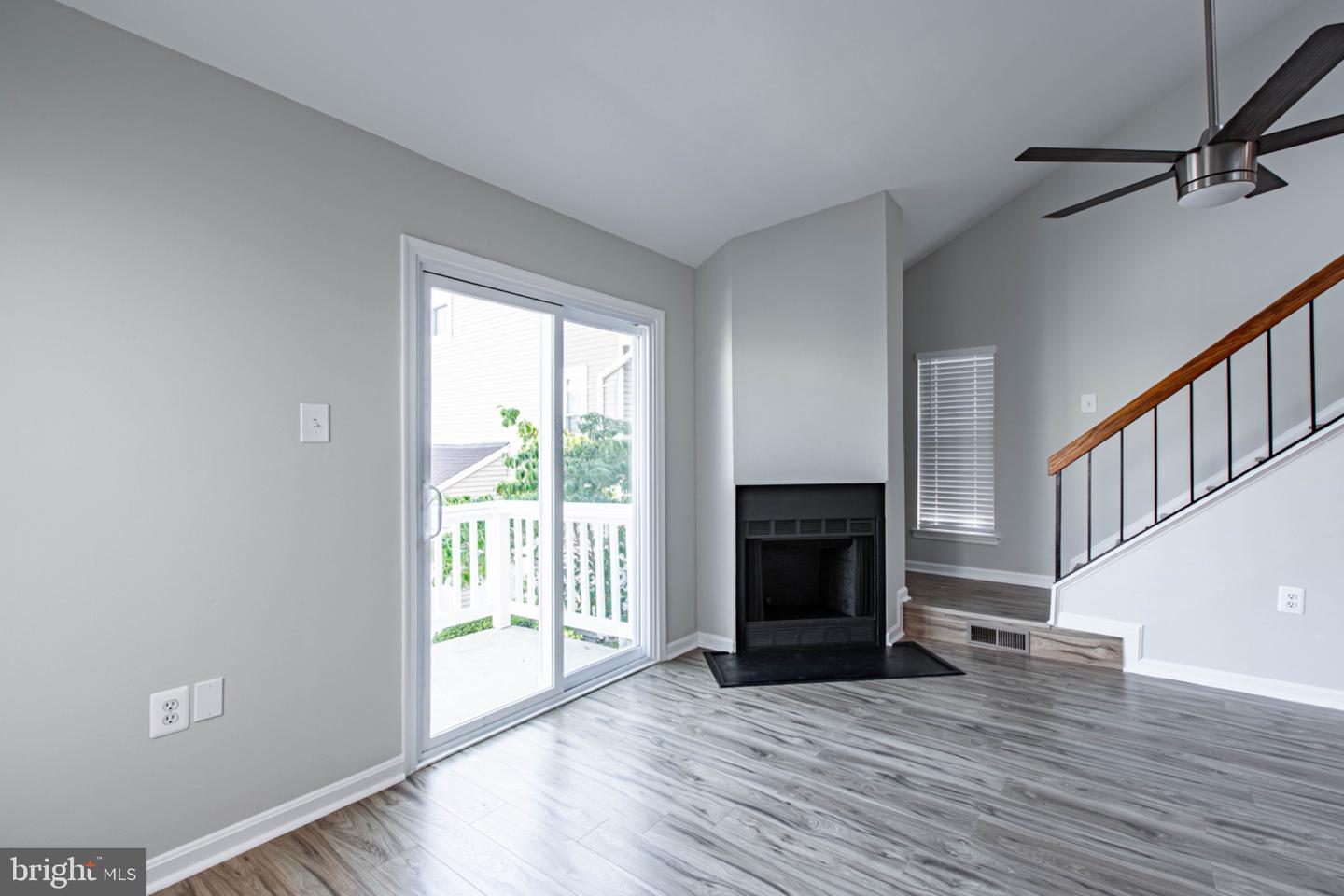 4331 PEMBROOK VILLAGE DR, ALEXANDRIA, Virginia 22309, 2 Bedrooms Bedrooms, 8 Rooms Rooms,2 BathroomsBathrooms,Residential,For sale,4331 PEMBROOK VILLAGE DR,VAFX2263468 MLS # VAFX2263468