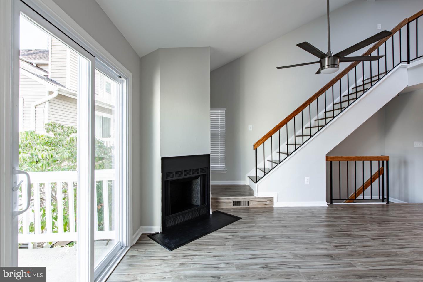4331 PEMBROOK VILLAGE DR, ALEXANDRIA, Virginia 22309, 2 Bedrooms Bedrooms, 8 Rooms Rooms,2 BathroomsBathrooms,Residential,For sale,4331 PEMBROOK VILLAGE DR,VAFX2263468 MLS # VAFX2263468