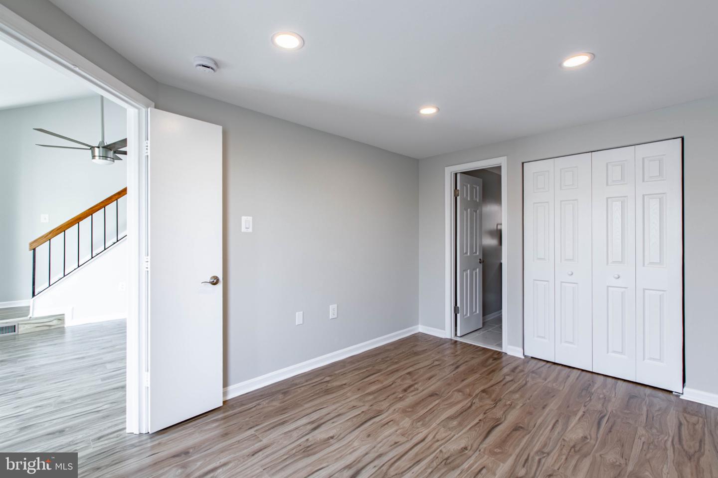 4331 PEMBROOK VILLAGE DR, ALEXANDRIA, Virginia 22309, 2 Bedrooms Bedrooms, 8 Rooms Rooms,2 BathroomsBathrooms,Residential,For sale,4331 PEMBROOK VILLAGE DR,VAFX2263468 MLS # VAFX2263468