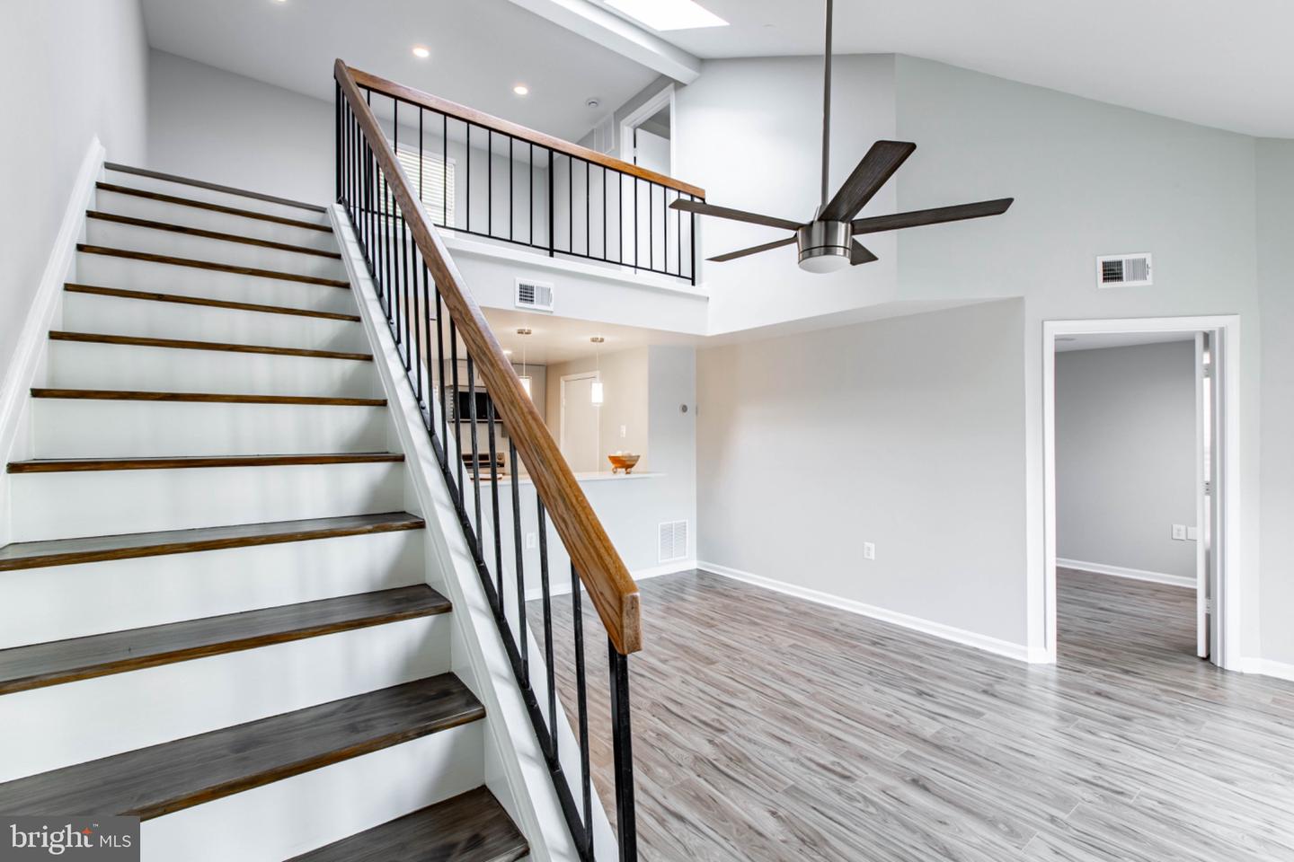 4331 PEMBROOK VILLAGE DR, ALEXANDRIA, Virginia 22309, 2 Bedrooms Bedrooms, 8 Rooms Rooms,2 BathroomsBathrooms,Residential,For sale,4331 PEMBROOK VILLAGE DR,VAFX2263468 MLS # VAFX2263468