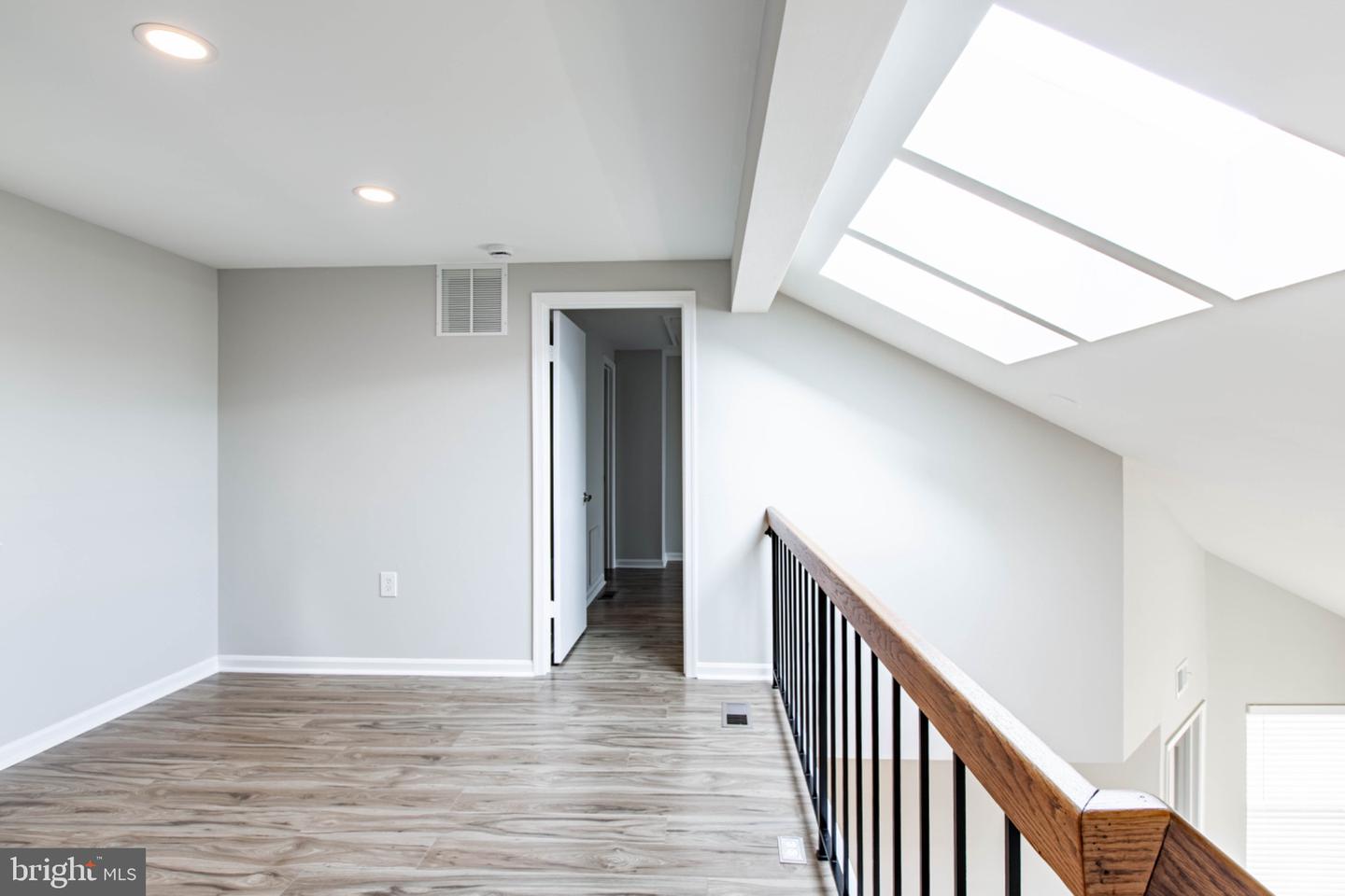 4331 PEMBROOK VILLAGE DR, ALEXANDRIA, Virginia 22309, 2 Bedrooms Bedrooms, 8 Rooms Rooms,2 BathroomsBathrooms,Residential,For sale,4331 PEMBROOK VILLAGE DR,VAFX2263468 MLS # VAFX2263468