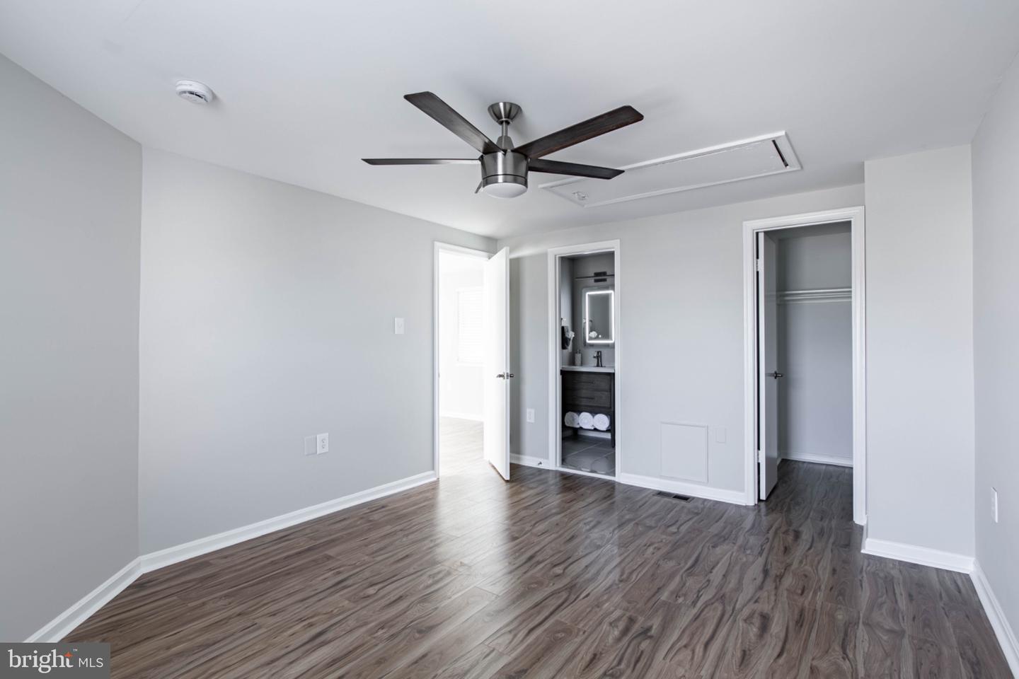 4331 PEMBROOK VILLAGE DR, ALEXANDRIA, Virginia 22309, 2 Bedrooms Bedrooms, 8 Rooms Rooms,2 BathroomsBathrooms,Residential,For sale,4331 PEMBROOK VILLAGE DR,VAFX2263468 MLS # VAFX2263468