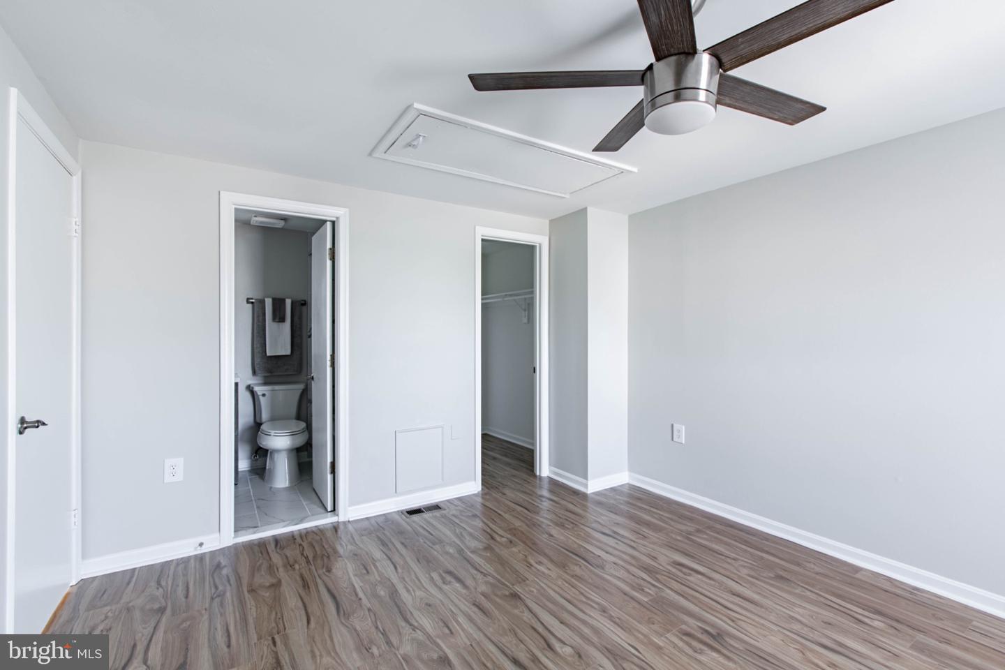 4331 PEMBROOK VILLAGE DR, ALEXANDRIA, Virginia 22309, 2 Bedrooms Bedrooms, 8 Rooms Rooms,2 BathroomsBathrooms,Residential,For sale,4331 PEMBROOK VILLAGE DR,VAFX2263468 MLS # VAFX2263468