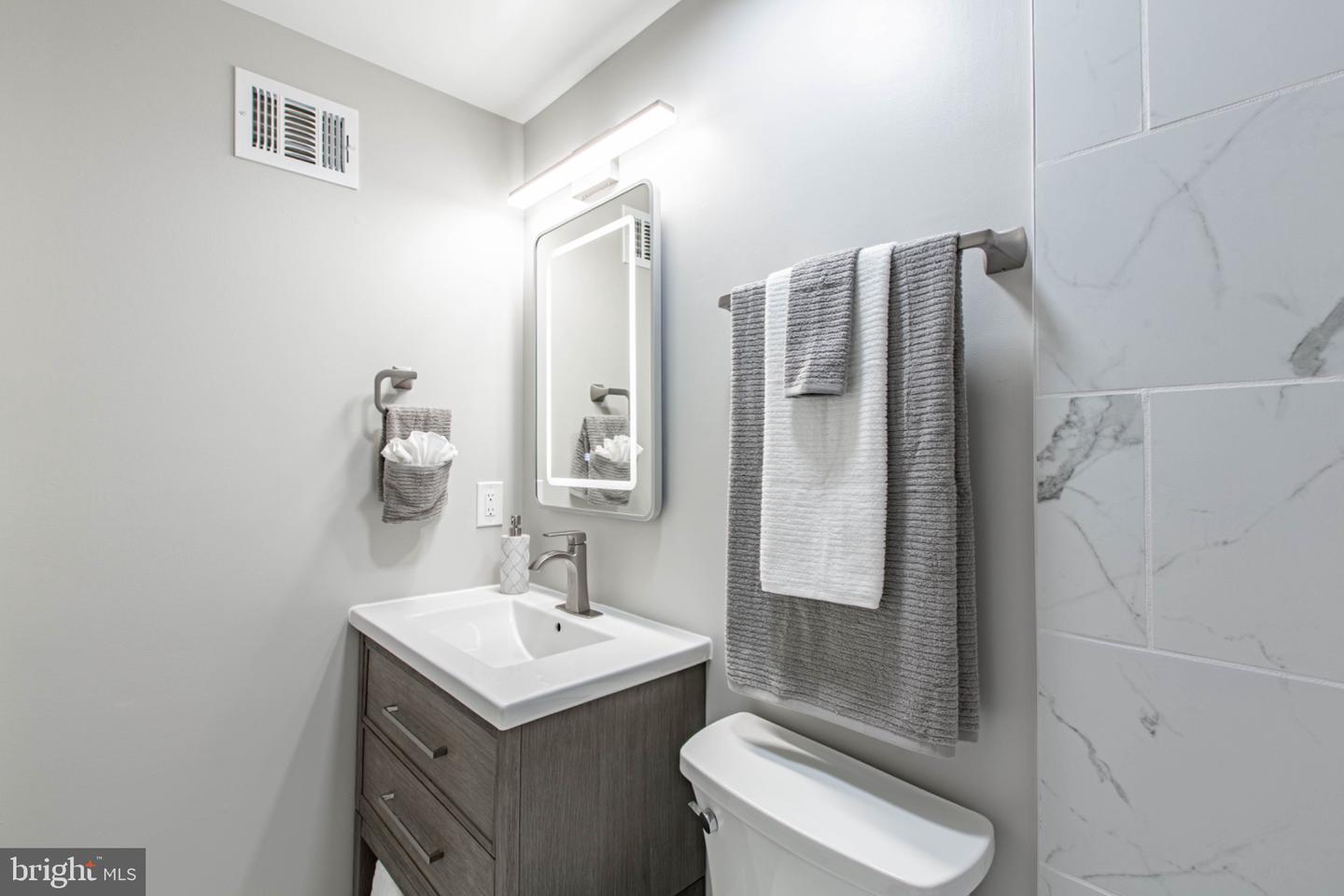 4331 PEMBROOK VILLAGE DR, ALEXANDRIA, Virginia 22309, 2 Bedrooms Bedrooms, 8 Rooms Rooms,2 BathroomsBathrooms,Residential,For sale,4331 PEMBROOK VILLAGE DR,VAFX2263468 MLS # VAFX2263468