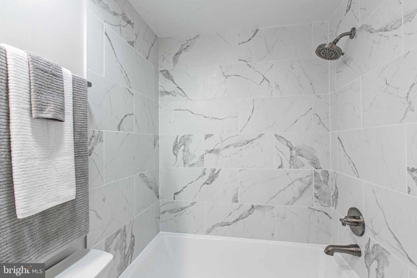 4331 PEMBROOK VILLAGE DR, ALEXANDRIA, Virginia 22309, 2 Bedrooms Bedrooms, 8 Rooms Rooms,2 BathroomsBathrooms,Residential,For sale,4331 PEMBROOK VILLAGE DR,VAFX2263468 MLS # VAFX2263468