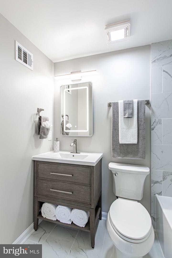 4331 PEMBROOK VILLAGE DR, ALEXANDRIA, Virginia 22309, 2 Bedrooms Bedrooms, 8 Rooms Rooms,2 BathroomsBathrooms,Residential,For sale,4331 PEMBROOK VILLAGE DR,VAFX2263468 MLS # VAFX2263468