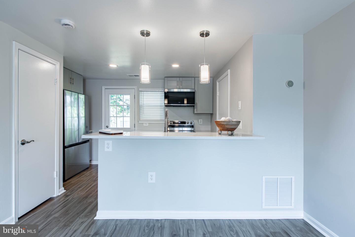 4331 PEMBROOK VILLAGE DR, ALEXANDRIA, Virginia 22309, 2 Bedrooms Bedrooms, 8 Rooms Rooms,2 BathroomsBathrooms,Residential,For sale,4331 PEMBROOK VILLAGE DR,VAFX2263468 MLS # VAFX2263468