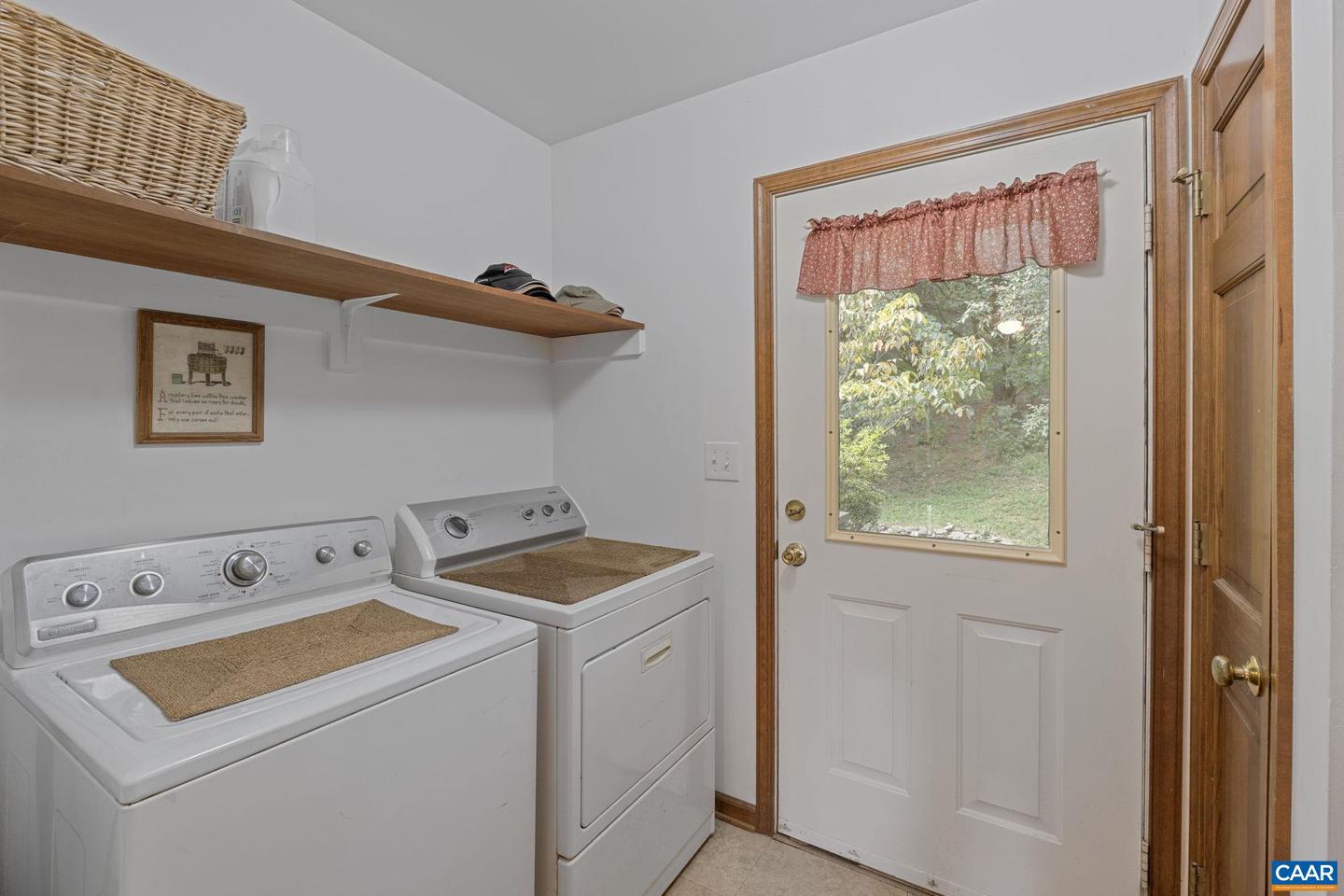 6660 HIGHLANDER WAY, CROZET, Virginia 22932, 3 Bedrooms Bedrooms, ,2 BathroomsBathrooms,Residential,For sale,6660 HIGHLANDER WAY,668273 MLS # 668273