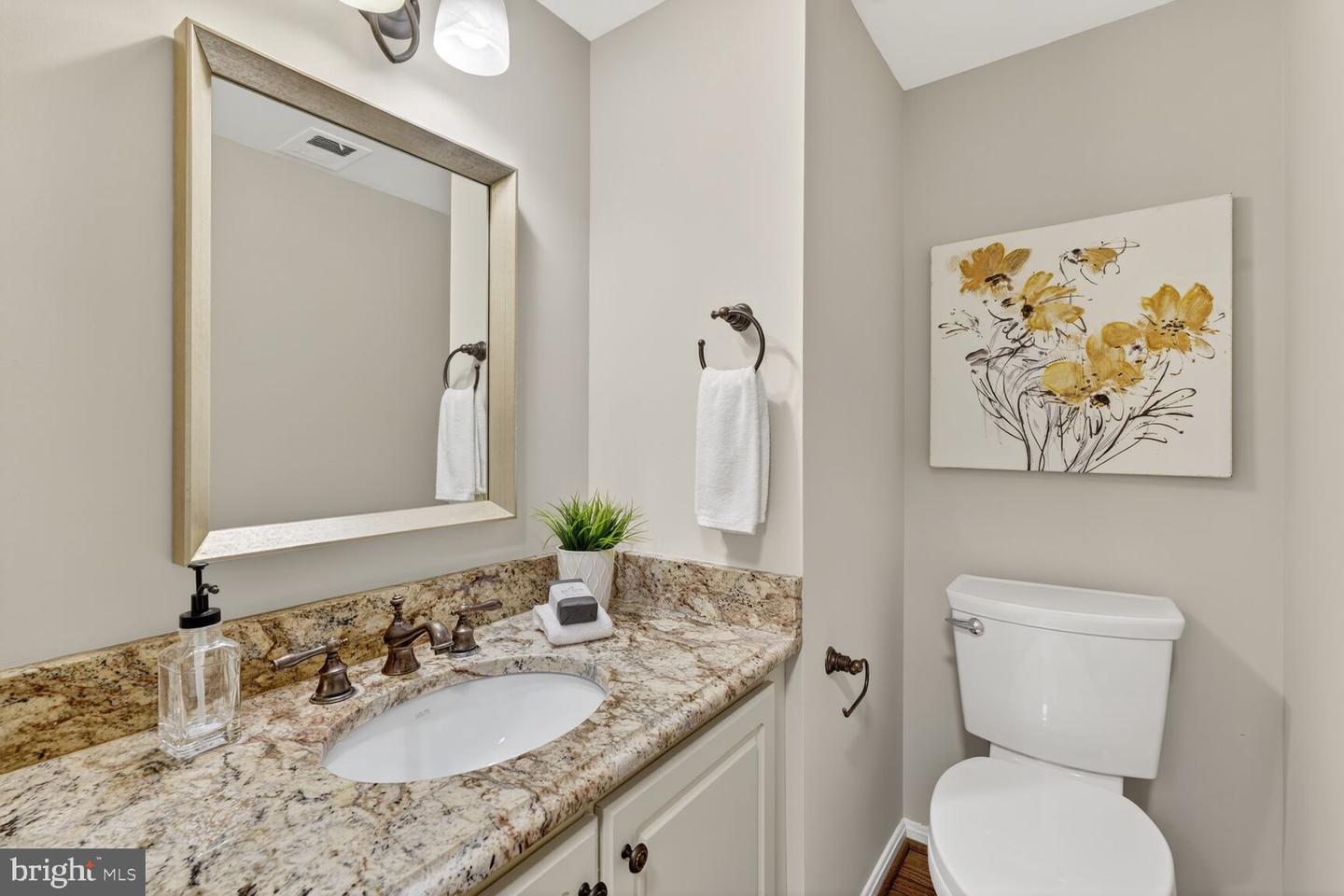7804 BYRDS NEST PASS, ANNANDALE, Virginia 22003, 3 Bedrooms Bedrooms, ,2 BathroomsBathrooms,Residential,For sale,7804 BYRDS NEST PASS,VAFX2263504 MLS # VAFX2263504