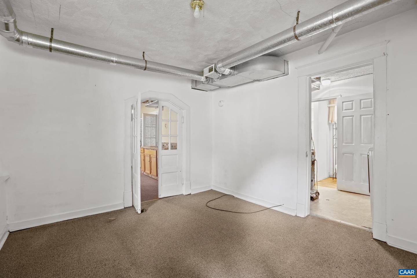 808 CYNTHIANNA AVE, CHARLOTTESVILLE, Virginia 22903, 2 Bedrooms Bedrooms, ,2 BathroomsBathrooms,Residential,For sale,808 CYNTHIANNA AVE,668287 MLS # 668287