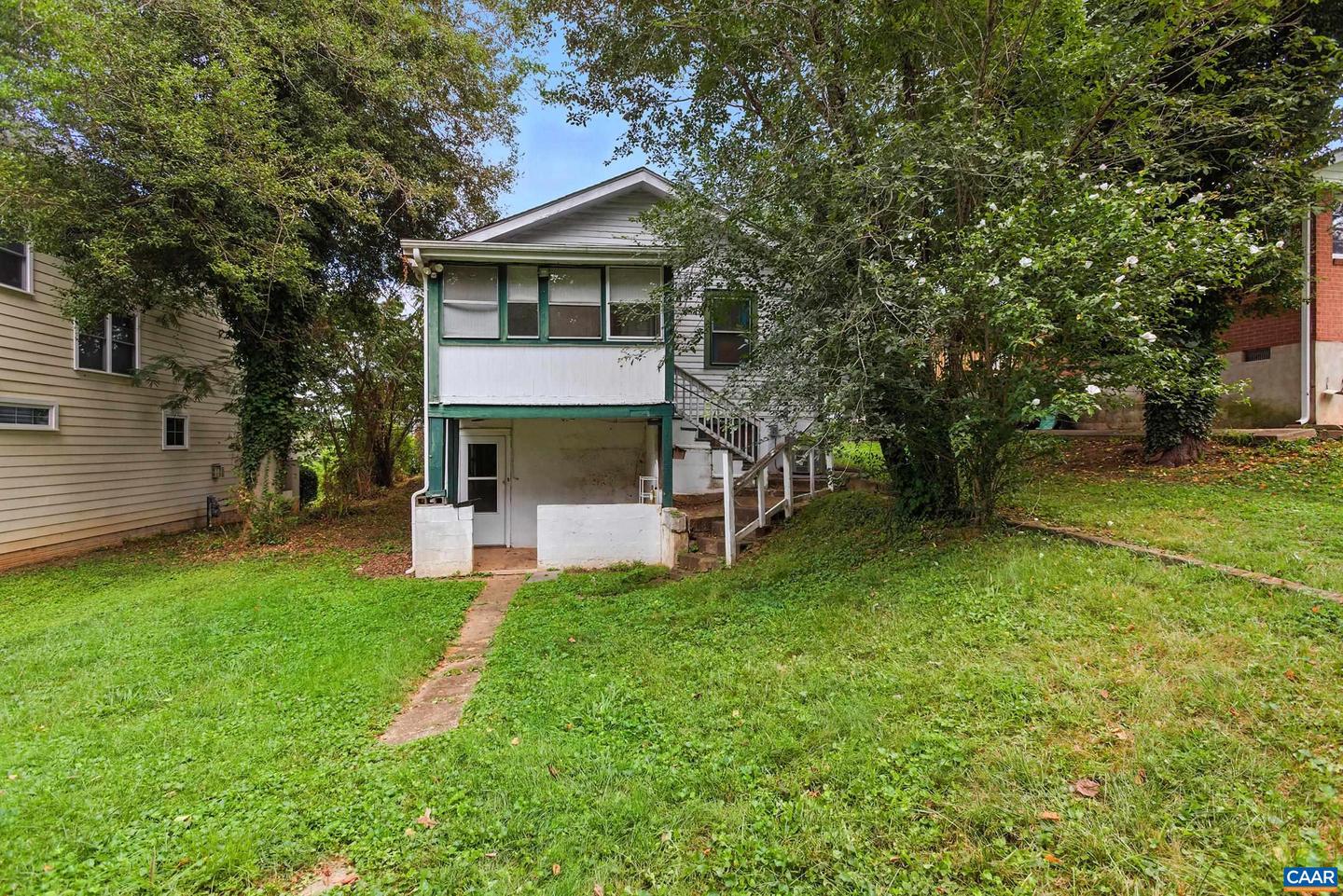 808 CYNTHIANNA AVE, CHARLOTTESVILLE, Virginia 22903, 2 Bedrooms Bedrooms, ,2 BathroomsBathrooms,Residential,For sale,808 CYNTHIANNA AVE,668287 MLS # 668287