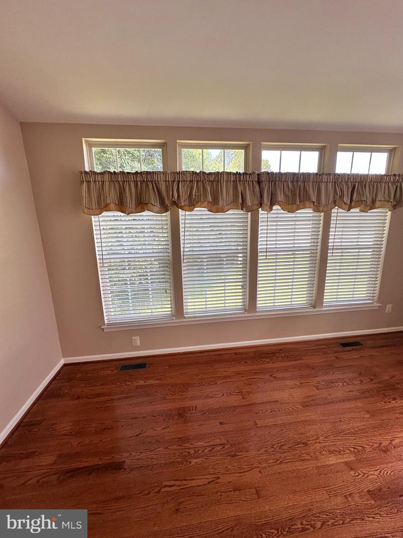 156 LAPIS CT #23, WARRENTON, Virginia 20186, 3 Bedrooms Bedrooms, ,2 BathroomsBathrooms,Residential,For sale,156 LAPIS CT #23,VAFQ2018080 MLS # VAFQ2018080