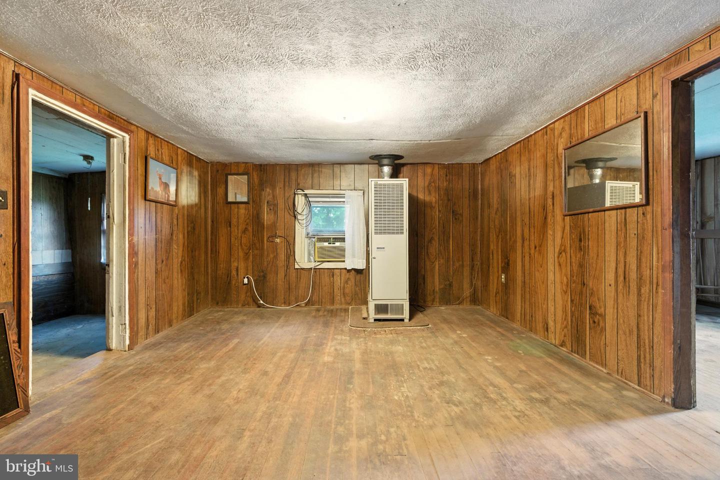 16112 N MOUNTAIN, BROADWAY, Virginia 22815, 3 Bedrooms Bedrooms, ,1 BathroomBathrooms,Residential,For sale,16112 N MOUNTAIN,VARO2002536 MLS # VARO2002536