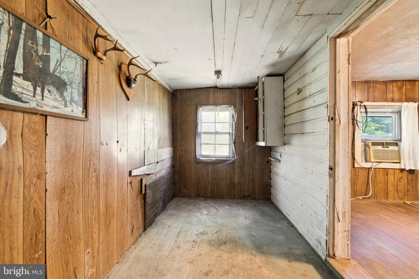 16112 N MOUNTAIN, BROADWAY, Virginia 22815, 3 Bedrooms Bedrooms, ,1 BathroomBathrooms,Residential,For sale,16112 N MOUNTAIN,VARO2002536 MLS # VARO2002536