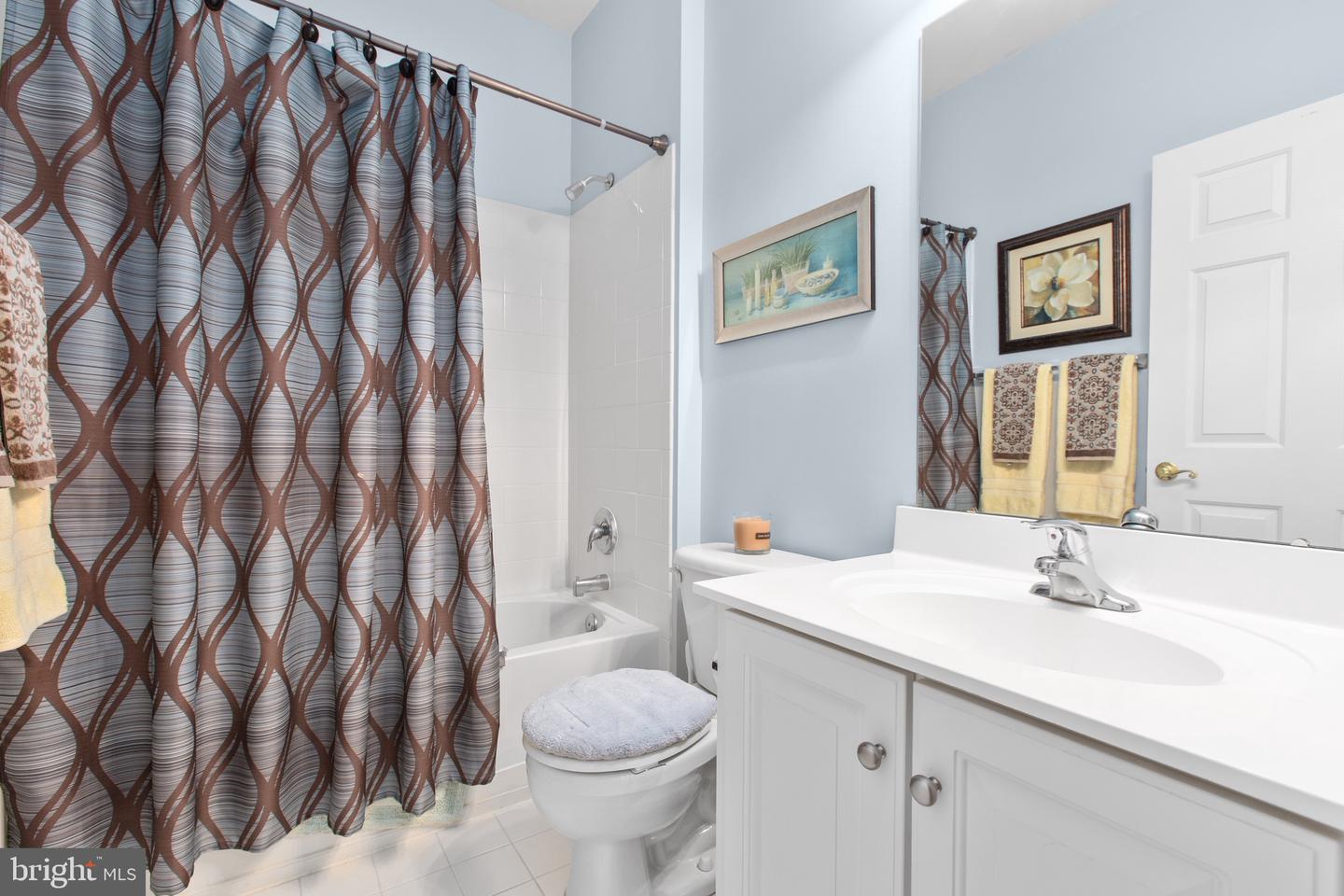 5623 E KESSLERS XING, FREDERICKSBURG, Virginia 22407, 3 Bedrooms Bedrooms, ,3 BathroomsBathrooms,Residential,For sale,5623 E KESSLERS XING,VASP2035858 MLS # VASP2035858