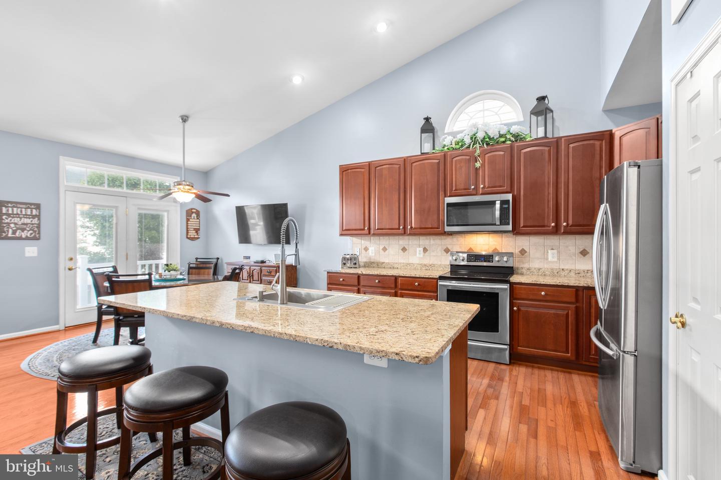 5623 E KESSLERS XING, FREDERICKSBURG, Virginia 22407, 3 Bedrooms Bedrooms, ,3 BathroomsBathrooms,Residential,For sale,5623 E KESSLERS XING,VASP2035858 MLS # VASP2035858