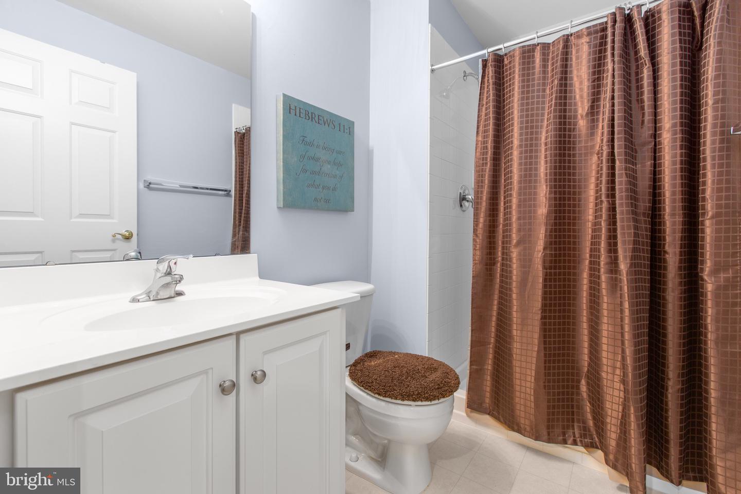 5623 E KESSLERS XING, FREDERICKSBURG, Virginia 22407, 3 Bedrooms Bedrooms, ,3 BathroomsBathrooms,Residential,For sale,5623 E KESSLERS XING,VASP2035858 MLS # VASP2035858