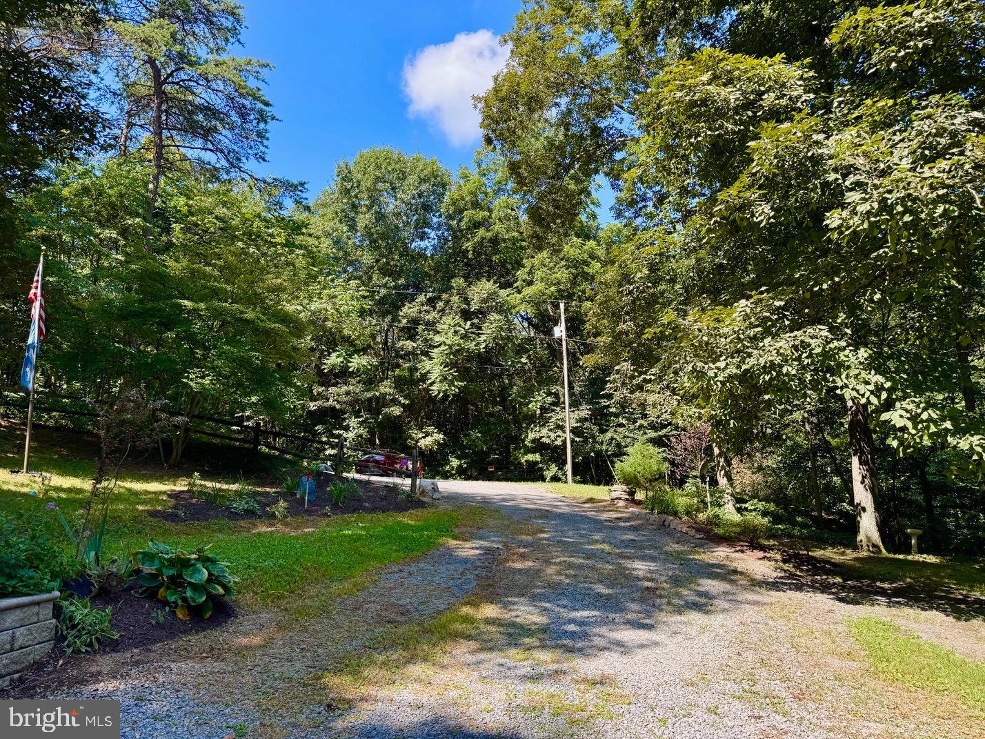 374 BOYERS MILL LN, MIDDLETOWN, Virginia 22645, 3 Bedrooms Bedrooms, 12 Rooms Rooms,2 BathroomsBathrooms,Residential,For sale,374 BOYERS MILL LN,VAFV2036450 MLS # VAFV2036450