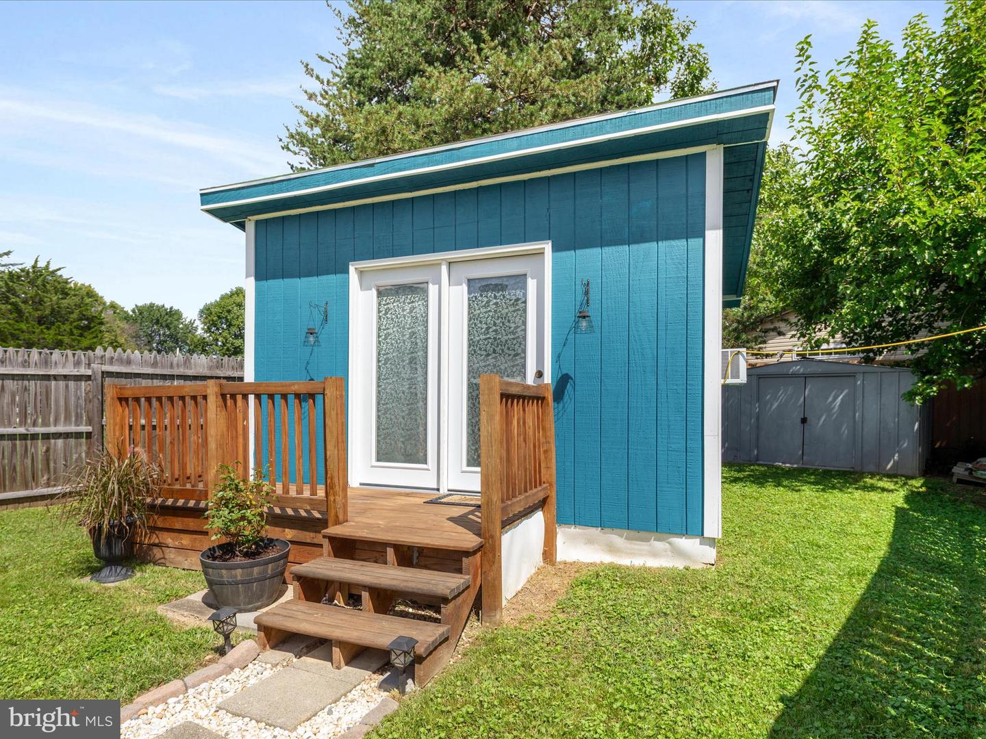 641 W 11TH ST, FRONT ROYAL, Virginia 22630, 2 Bedrooms Bedrooms, ,1 BathroomBathrooms,Residential,For sale,641 W 11TH ST,VAWR2012136 MLS # VAWR2012136