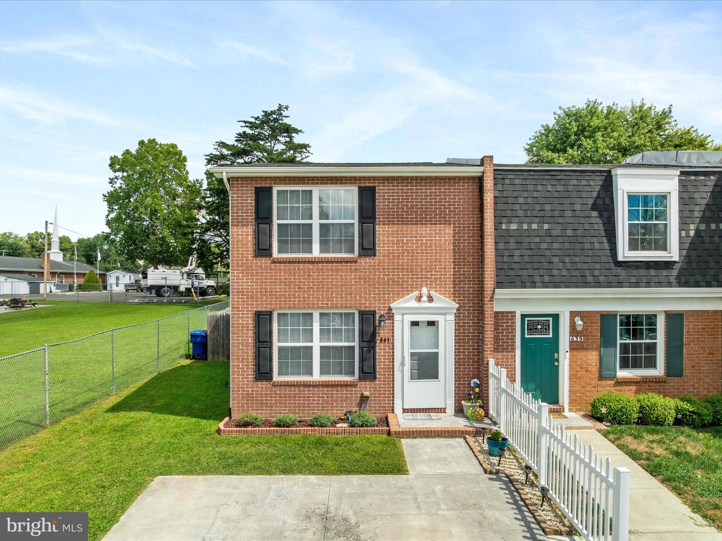 641 W 11TH ST, FRONT ROYAL, Virginia 22630, 2 Bedrooms Bedrooms, ,1 BathroomBathrooms,Residential,For sale,641 W 11TH ST,VAWR2012136 MLS # VAWR2012136