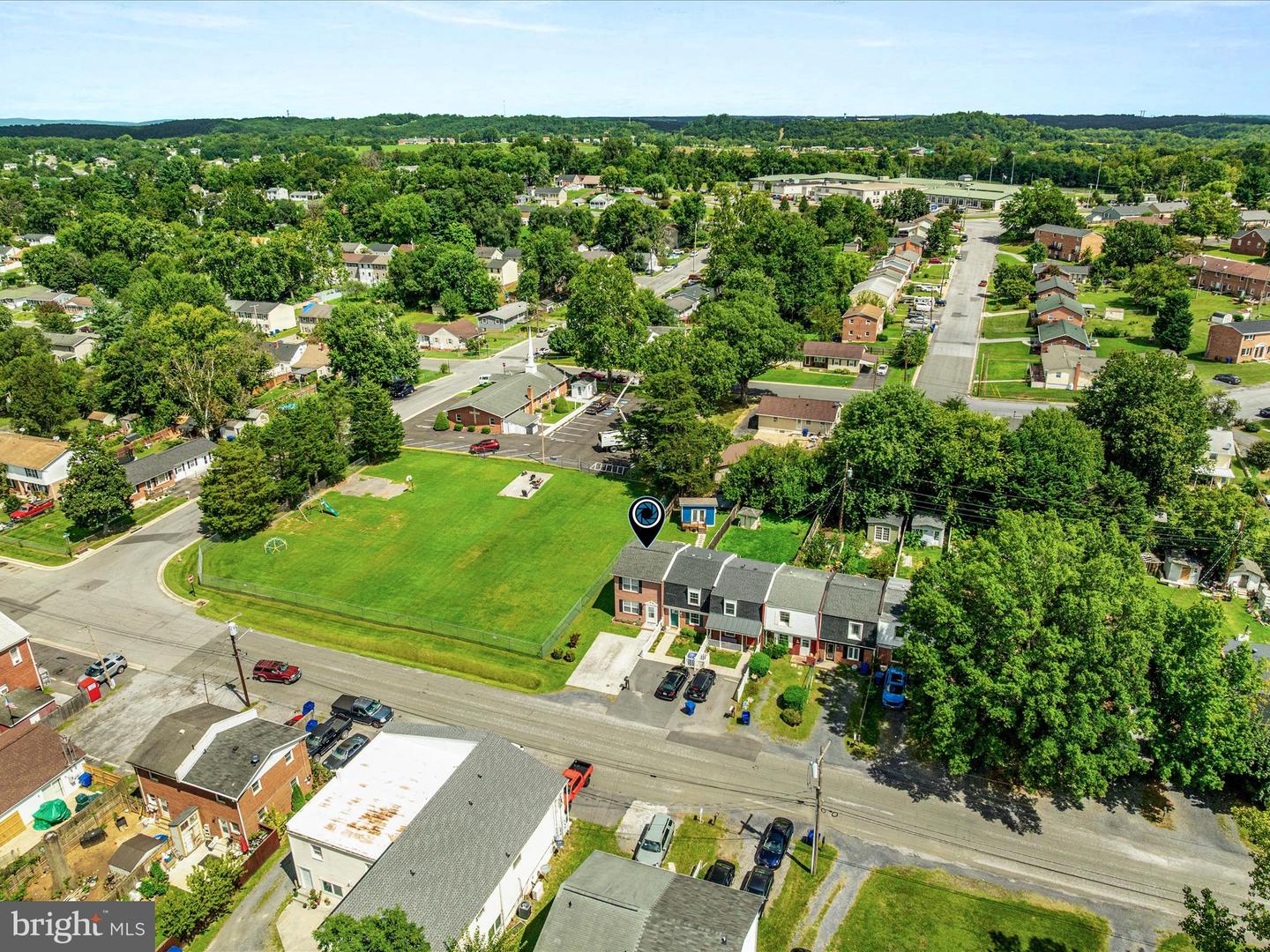 641 W 11TH ST, FRONT ROYAL, Virginia 22630, 2 Bedrooms Bedrooms, ,1 BathroomBathrooms,Residential,For sale,641 W 11TH ST,VAWR2012136 MLS # VAWR2012136