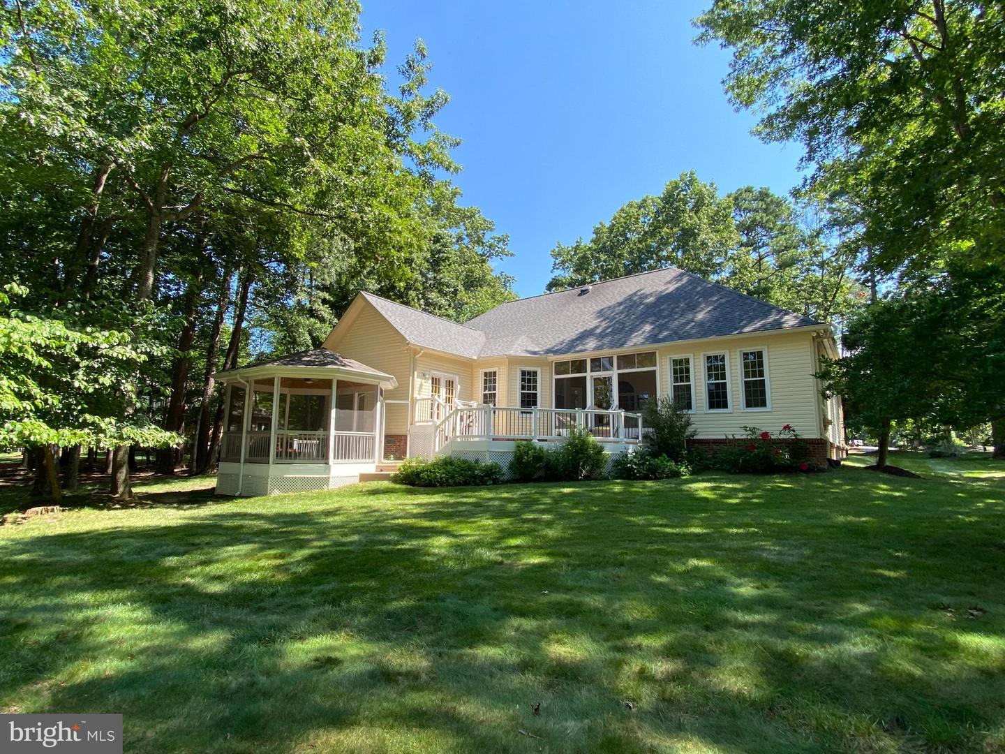 11606 STONEWALL JACKSON DR, SPOTSYLVANIA, Virginia 22551, 4 Bedrooms Bedrooms, ,2 BathroomsBathrooms,Residential,For sale,11606 STONEWALL JACKSON DR,VASP2035900 MLS # VASP2035900