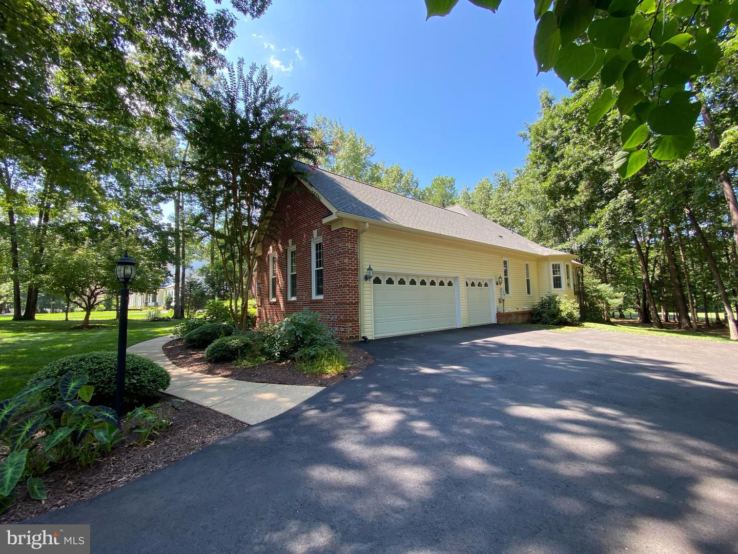 11606 STONEWALL JACKSON DR, SPOTSYLVANIA, Virginia 22551, 4 Bedrooms Bedrooms, ,2 BathroomsBathrooms,Residential,For sale,11606 STONEWALL JACKSON DR,VASP2035900 MLS # VASP2035900