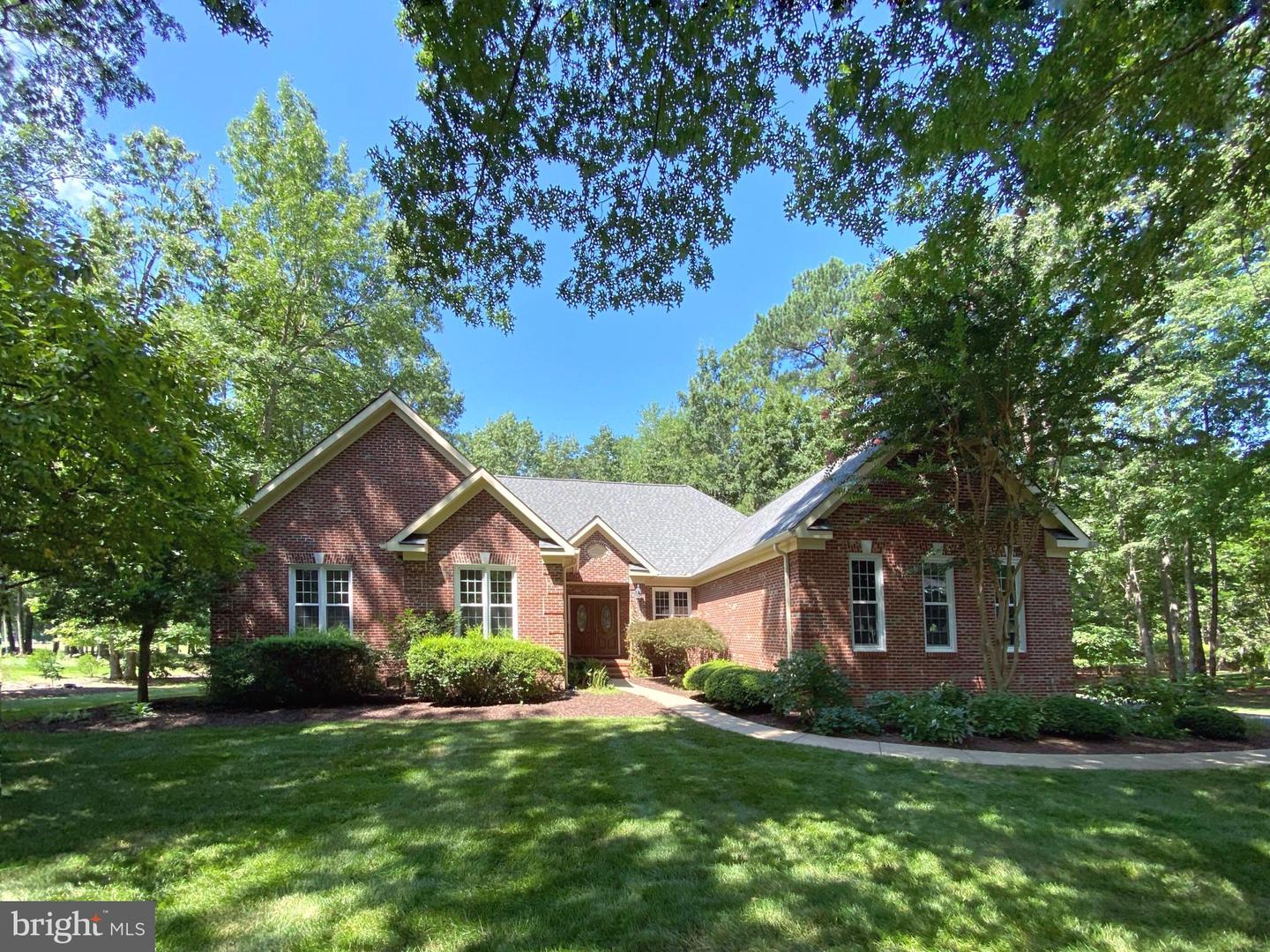 11606 STONEWALL JACKSON DR, SPOTSYLVANIA, Virginia 22551, 4 Bedrooms Bedrooms, ,2 BathroomsBathrooms,Residential,For sale,11606 STONEWALL JACKSON DR,VASP2035900 MLS # VASP2035900