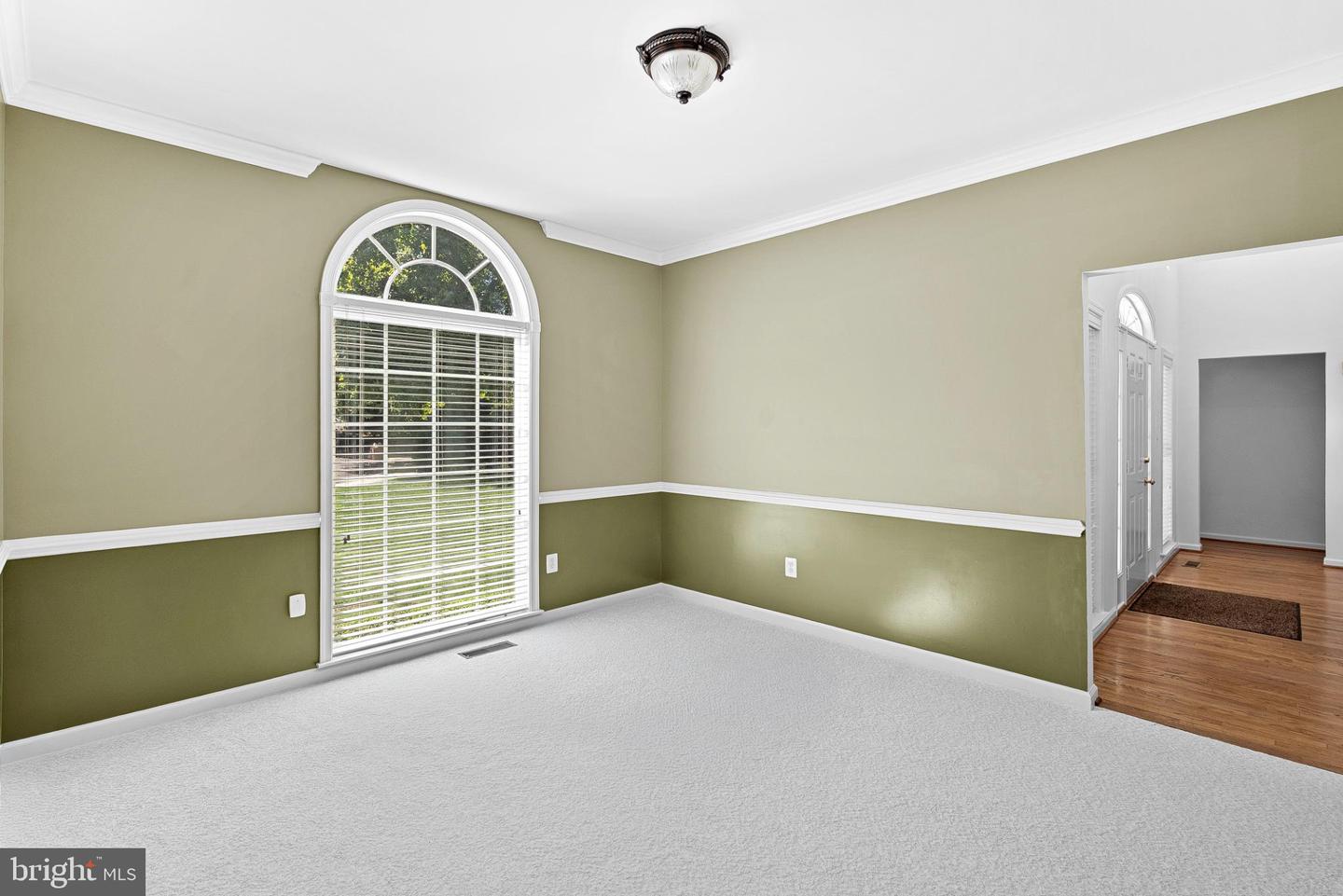 409 BOLINGBROOK CT, PURCELLVILLE, Virginia 20132, 5 Bedrooms Bedrooms, 16 Rooms Rooms,3 BathroomsBathrooms,Residential,For sale,409 BOLINGBROOK CT,VALO2105706 MLS # VALO2105706