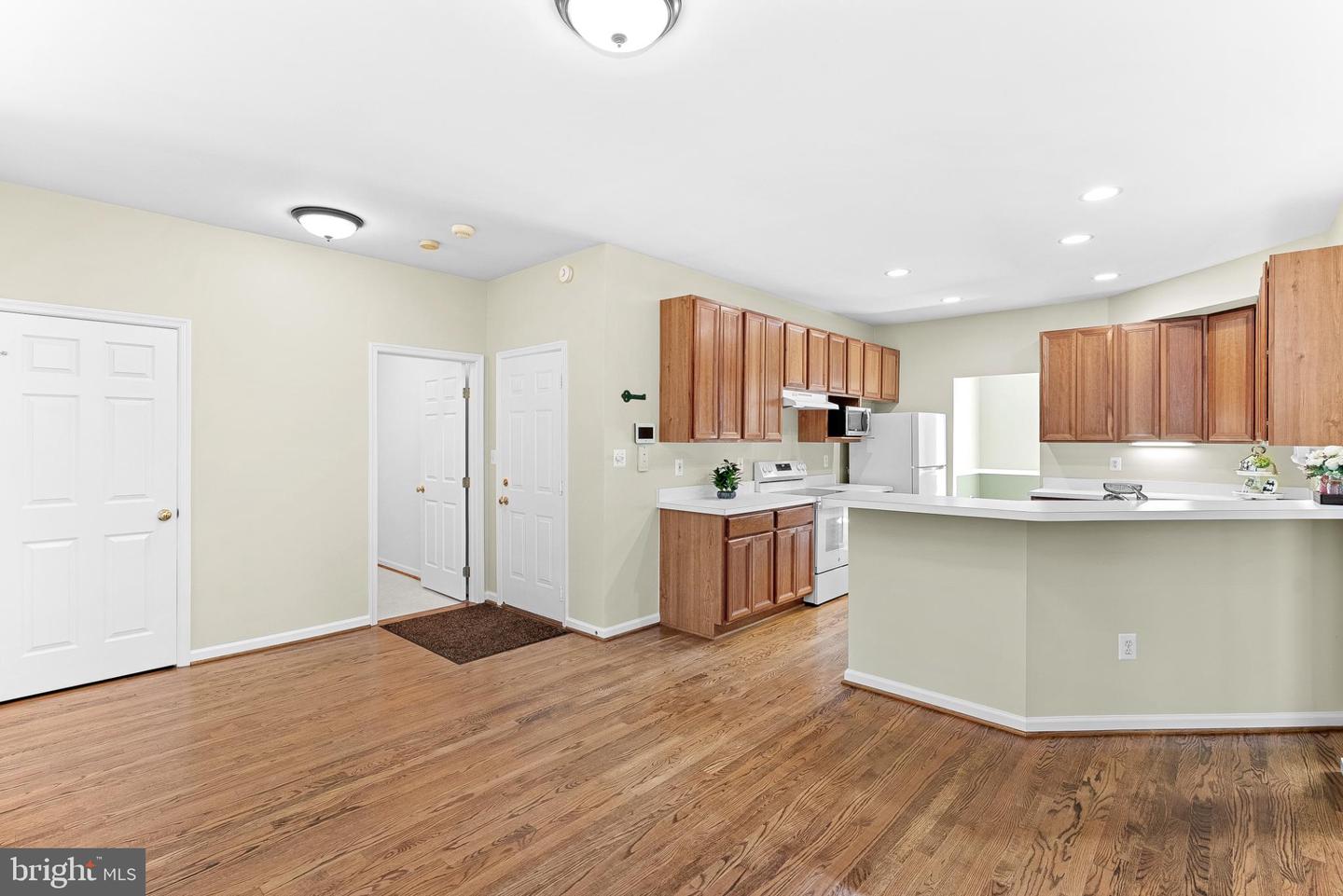 409 BOLINGBROOK CT, PURCELLVILLE, Virginia 20132, 5 Bedrooms Bedrooms, 16 Rooms Rooms,3 BathroomsBathrooms,Residential,For sale,409 BOLINGBROOK CT,VALO2105706 MLS # VALO2105706