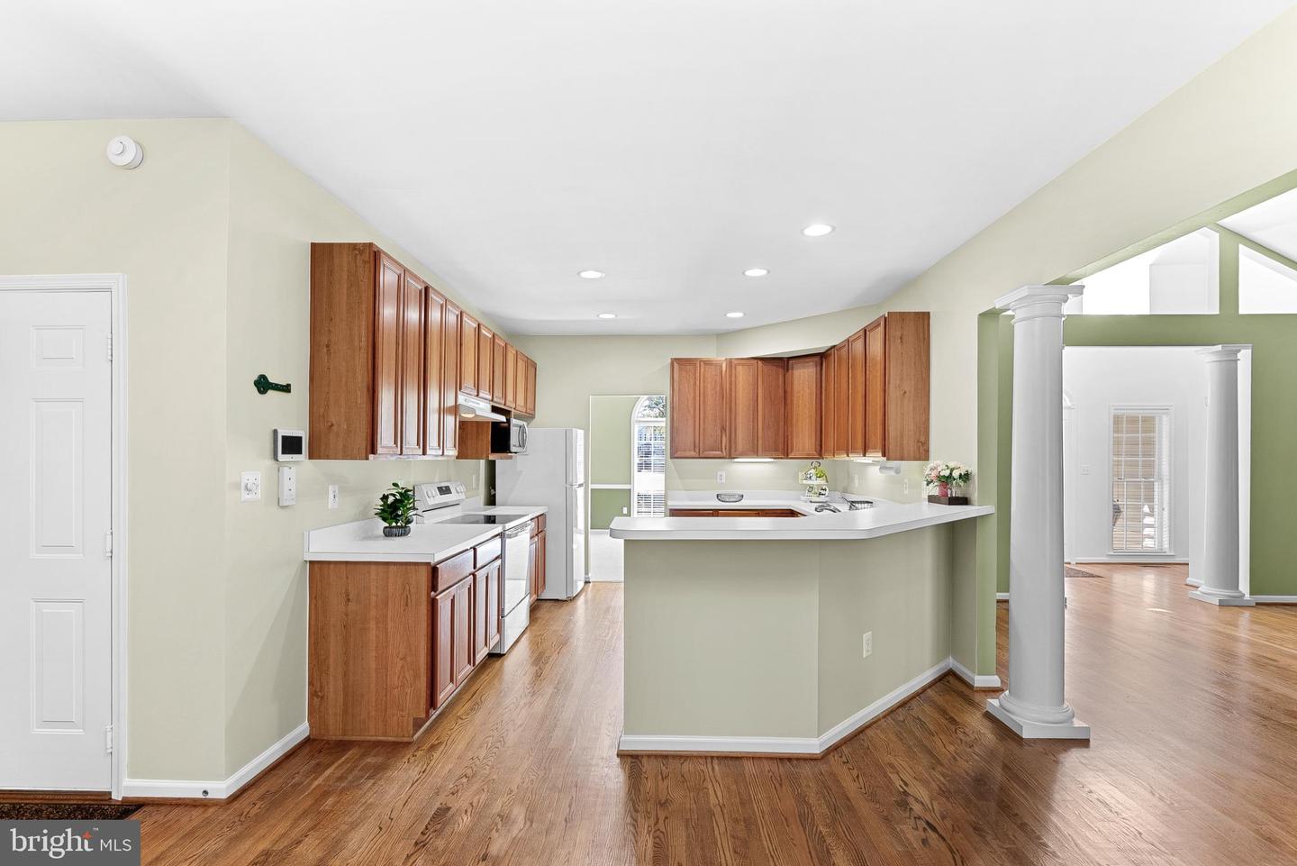 409 BOLINGBROOK CT, PURCELLVILLE, Virginia 20132, 5 Bedrooms Bedrooms, 16 Rooms Rooms,3 BathroomsBathrooms,Residential,For sale,409 BOLINGBROOK CT,VALO2105706 MLS # VALO2105706